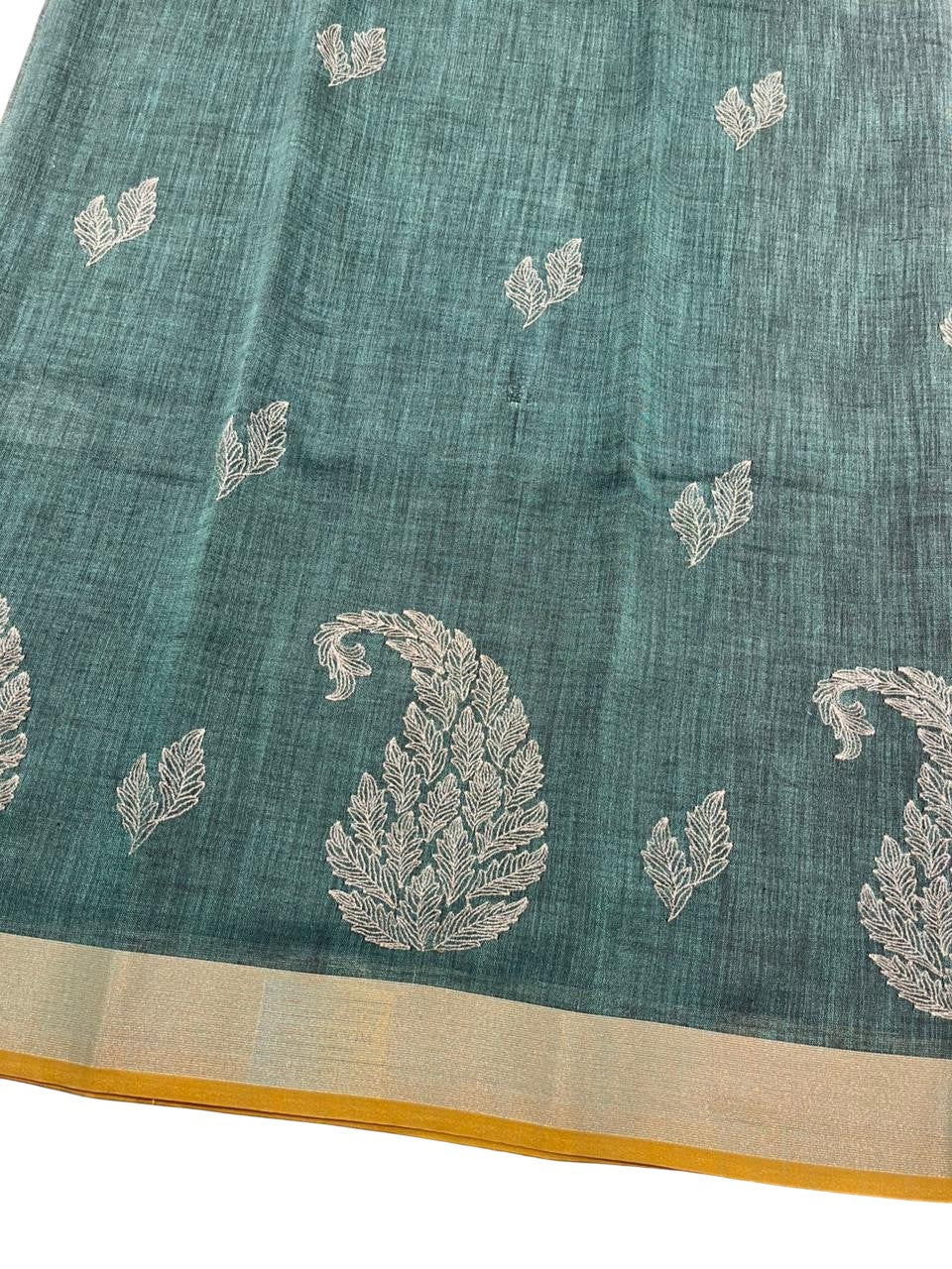 Southloom Kerala Linen Cotton Saree With Embroidery Work On the Body With Green And Brown