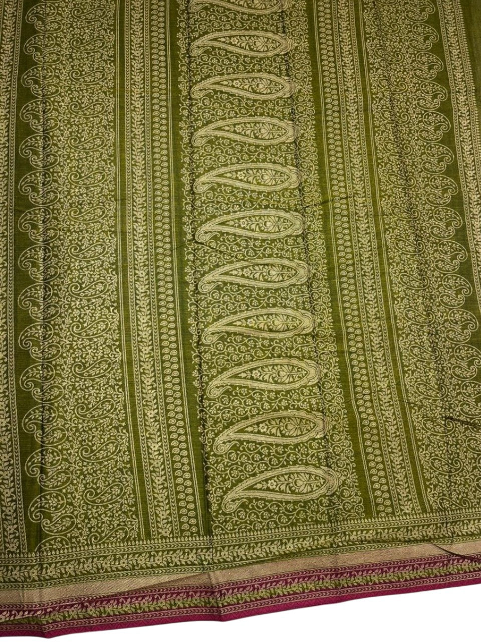 Southloom Muslin Cotton Saree With Floral Prints on the Body and Borders