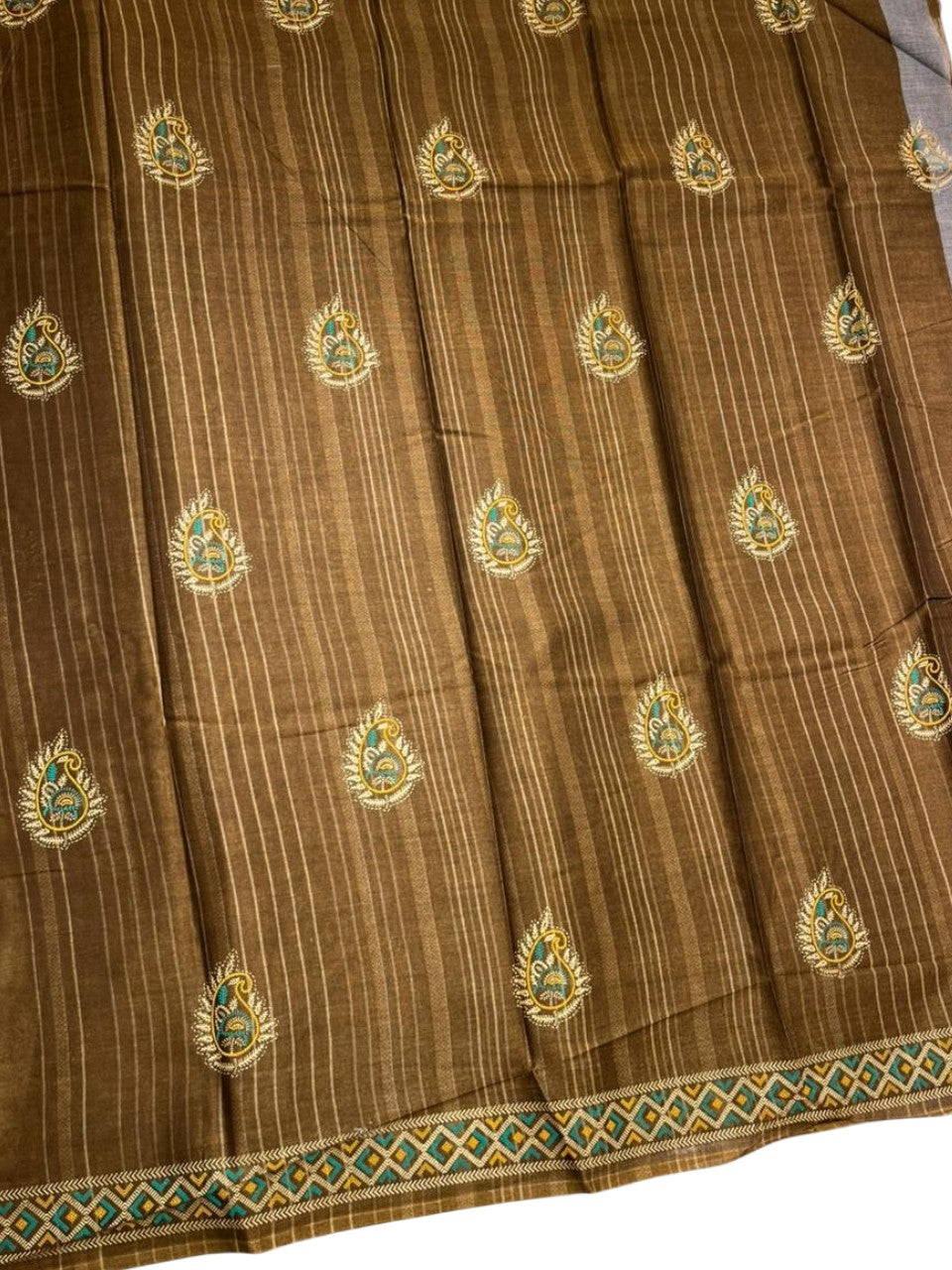 Southloom Muslin Cotton Saree With Floral Prints on the Body and Borders
