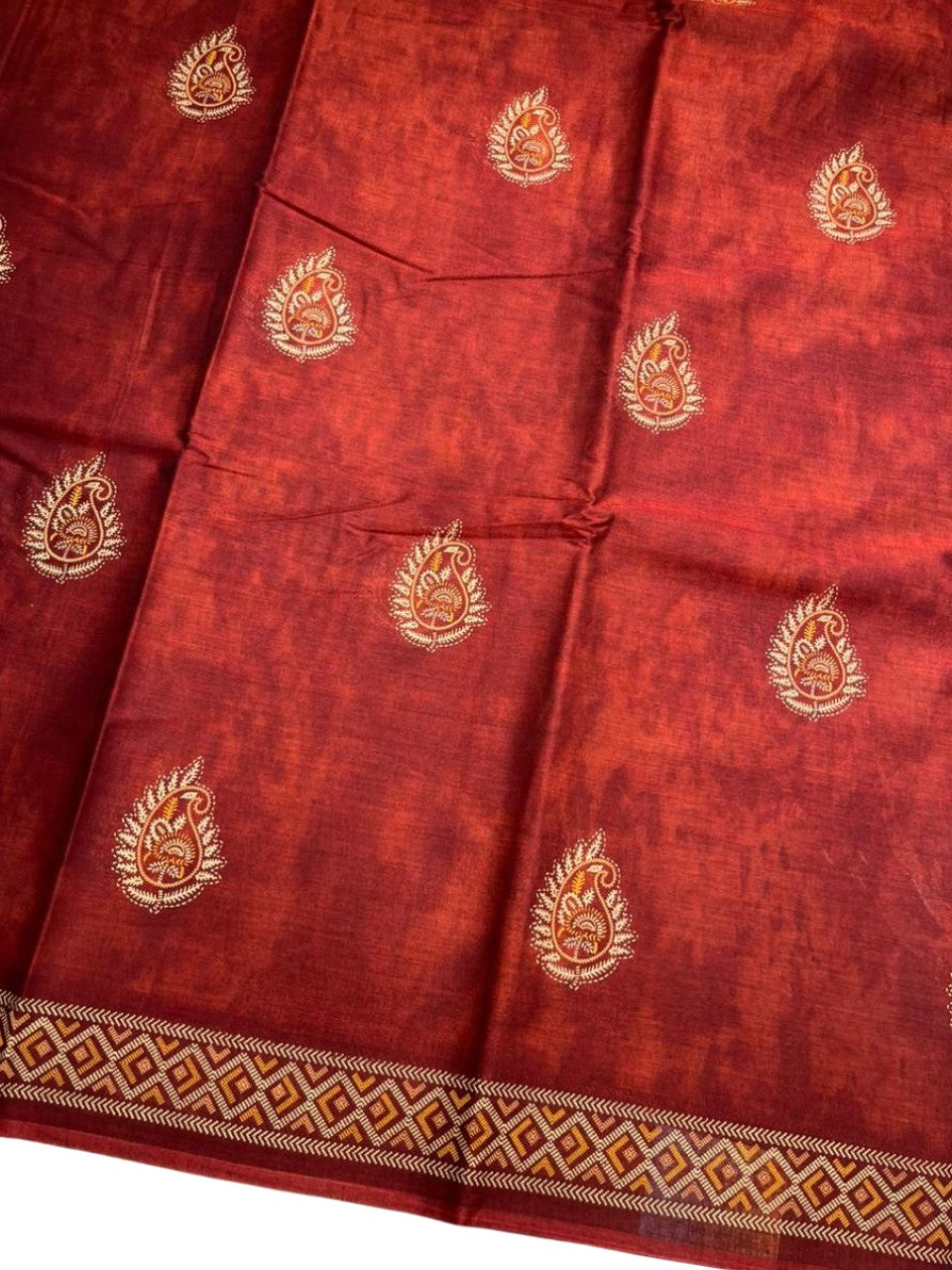 Southloom Muslin Cotton Saree With Floral Prints on the Body and Borders