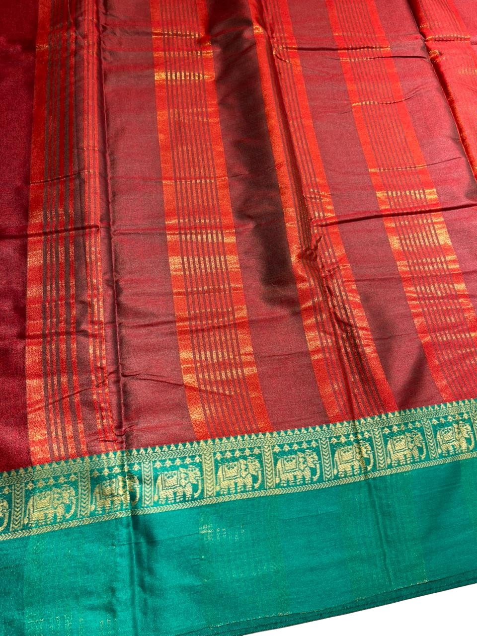 Southloom Kerala Semi Silk Narayan Pett Saree With Woven Work on the Boders With Maroon