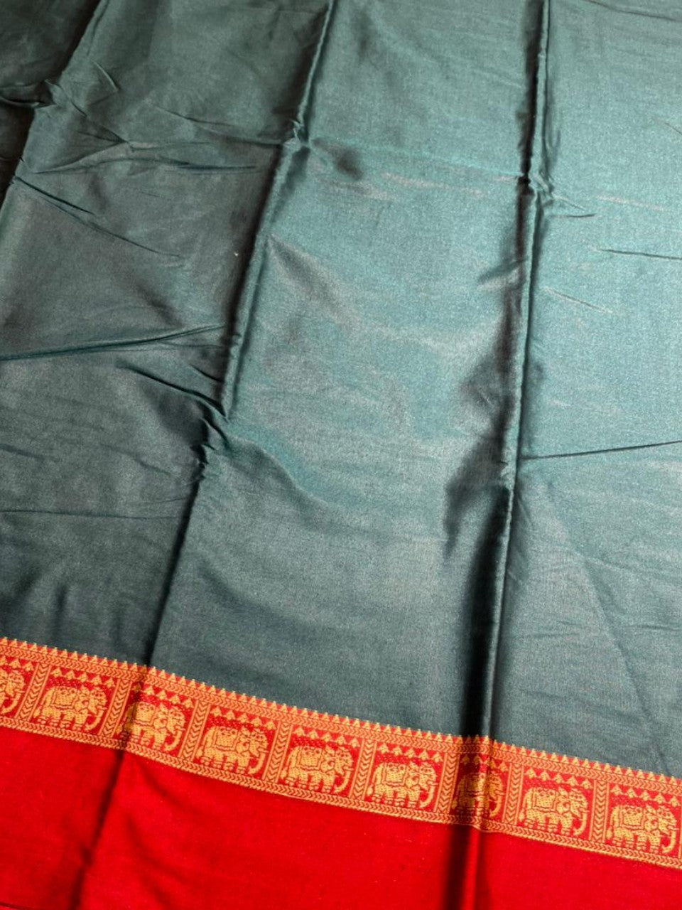 Southloom Kerala Semi Silk Narayan Pett Saree With Woven Work on the Boders With Dark Green