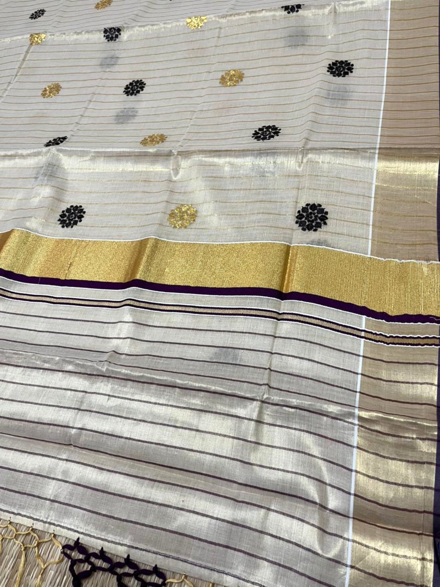 Kerala Tissue Lines Saree With Floral Embroidery Work on The Body In Purple SL312