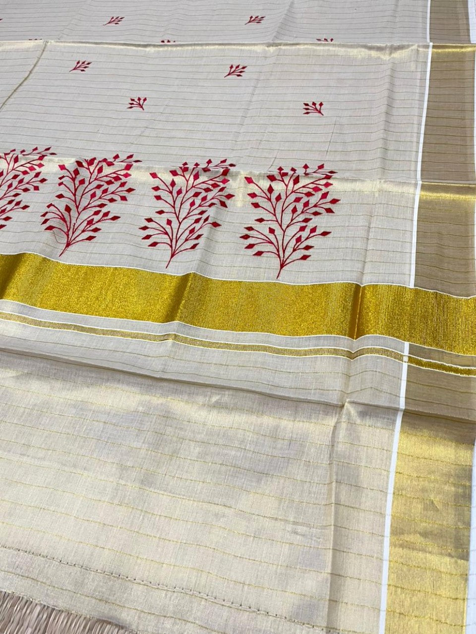 Southloom Kerala Tissue Kasavu Lines Saree with Red Floral Embroidery Design on Body