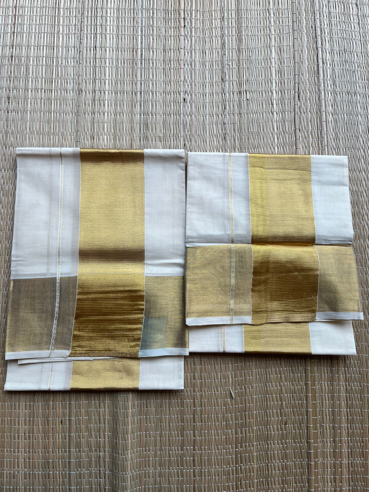 Kerala Cotton 4 inch Golden Kasavu Single Set Mundu (2.80 mtrs) SL414