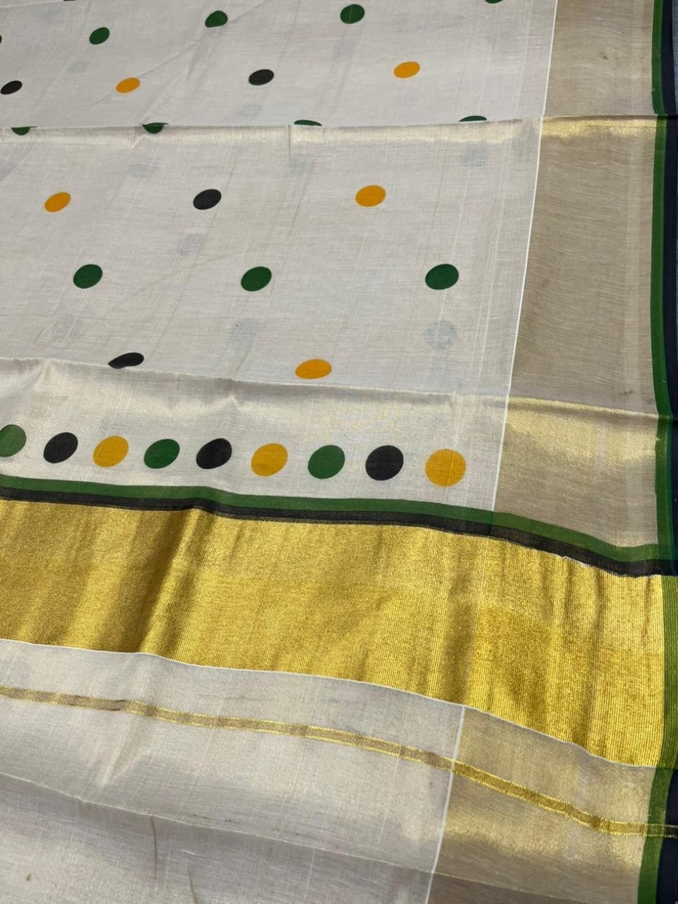 Southloom Kerala Tissue Kasavu Saree with Polka Dots on Body in Green and Black SL429