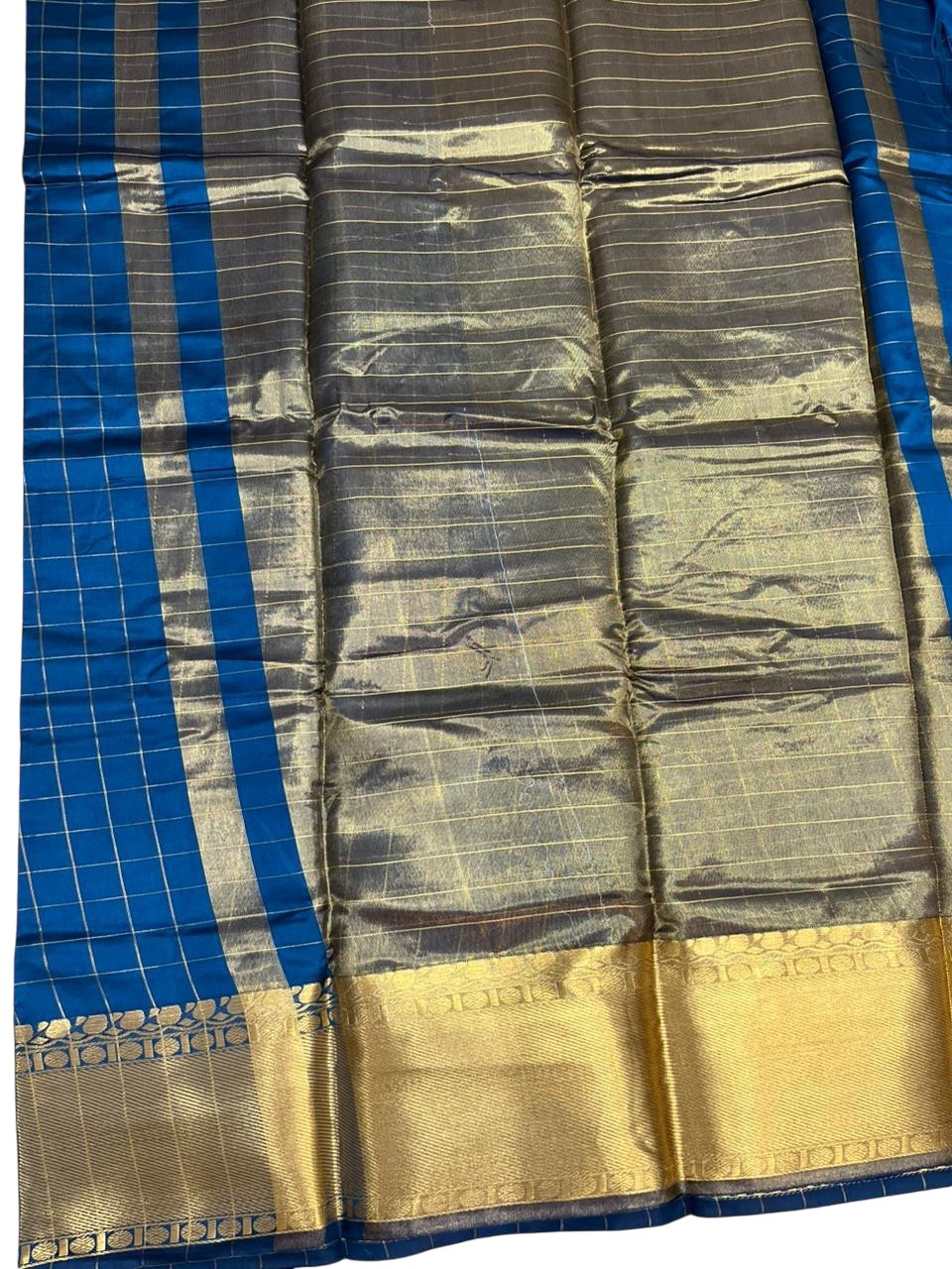 Southloom Kerala Semi Silk Saree With Check Design In Peacock Green