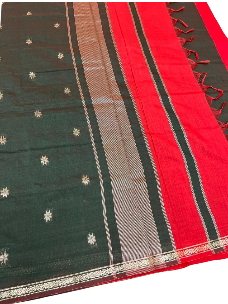 Southloom Maheshwari Cotton Saree With Woven Works on Body in Red and Green SL471