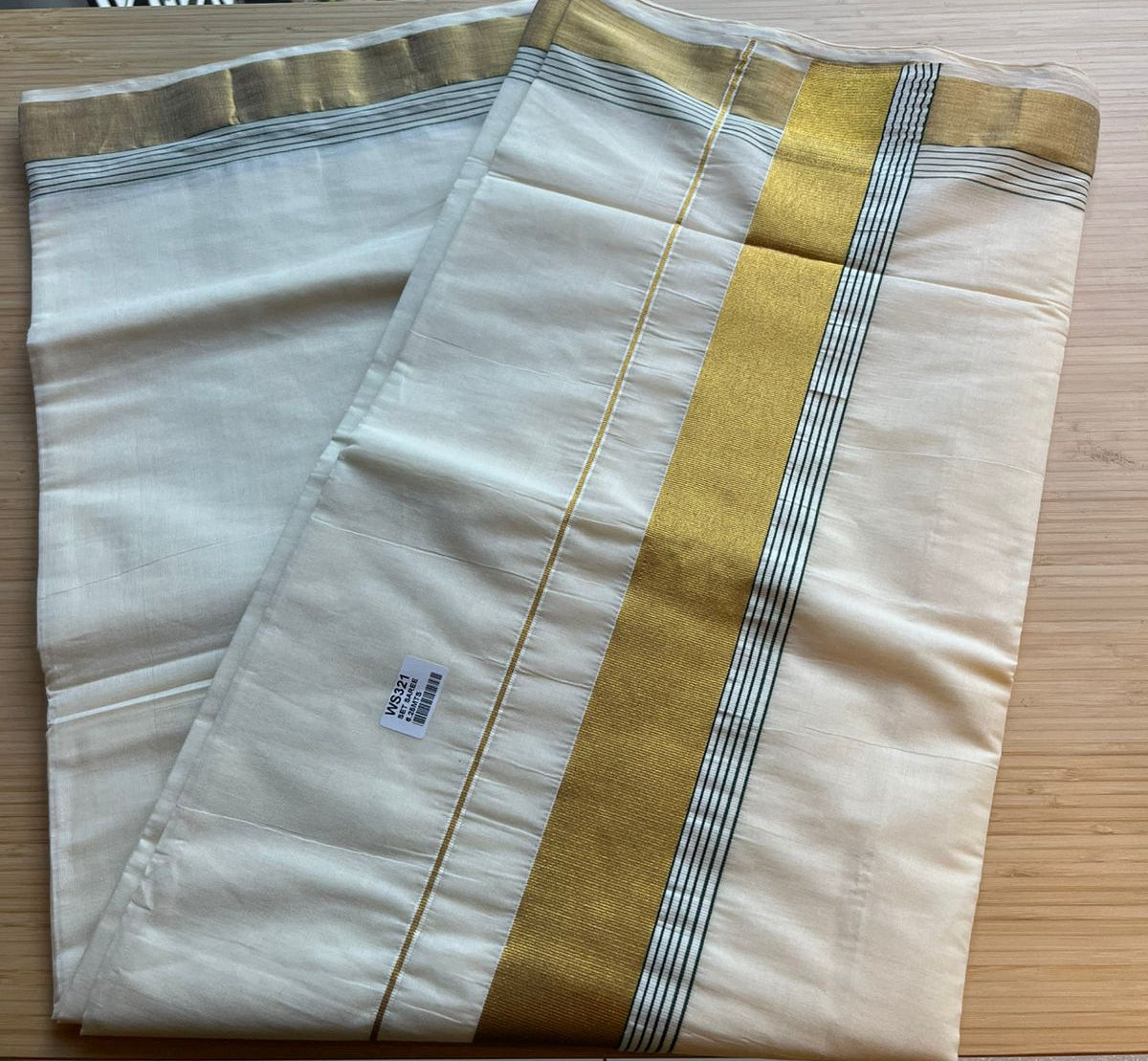 Kerala Cotton Plain Body With Golden Kasavu Border Saree SL473