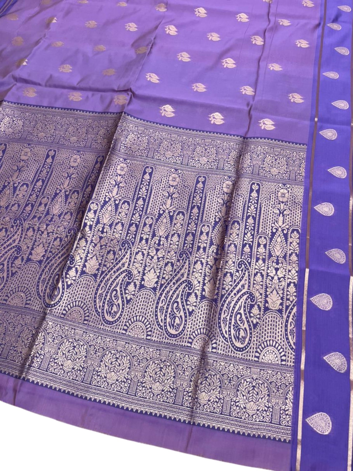 Southloom Semi Soft Silk Saree with Butta Works Across Body And Borders In Lavender