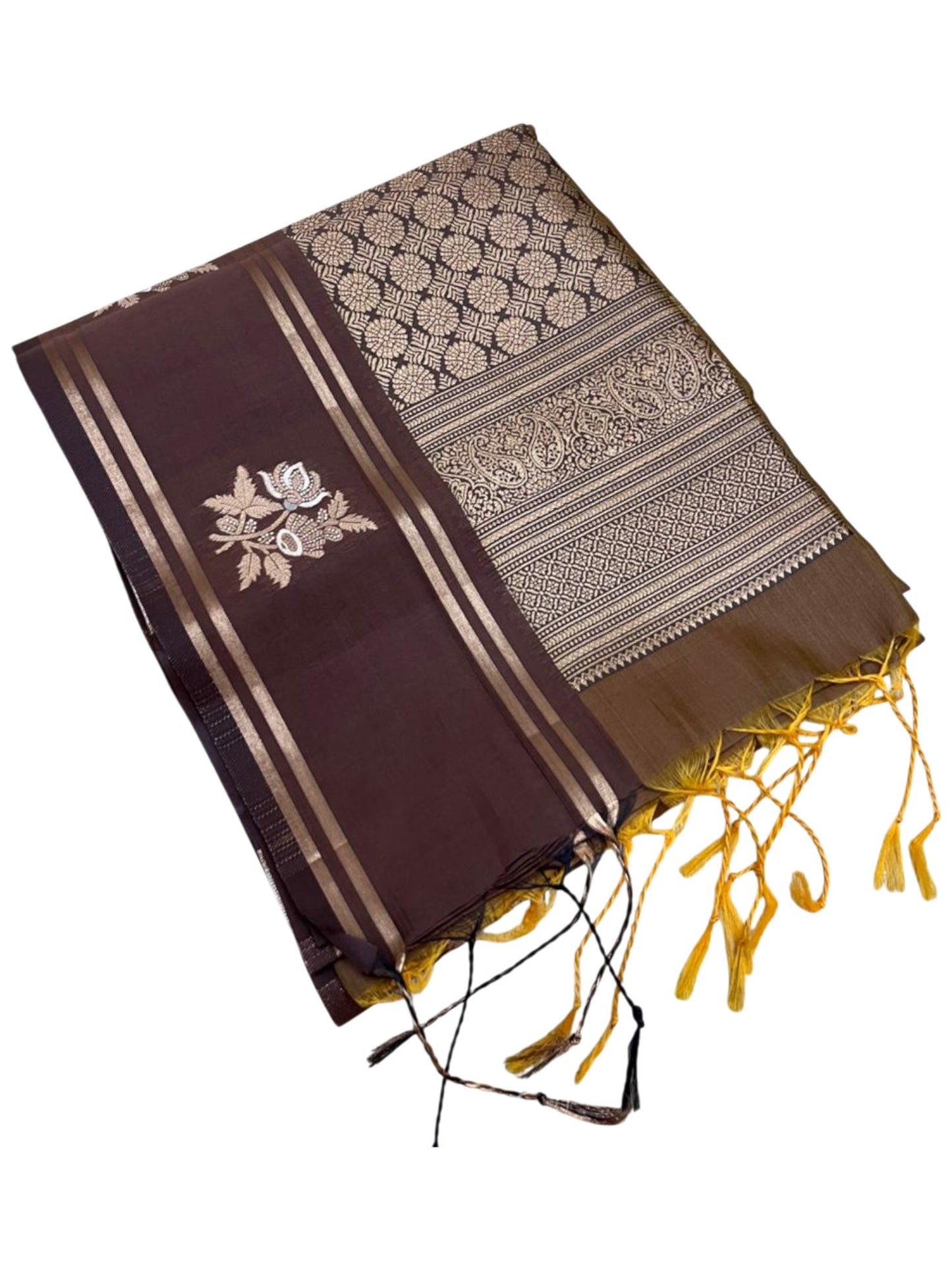 Southloom Semi Soft Silk Saree with Butta Works Across Body And Borders