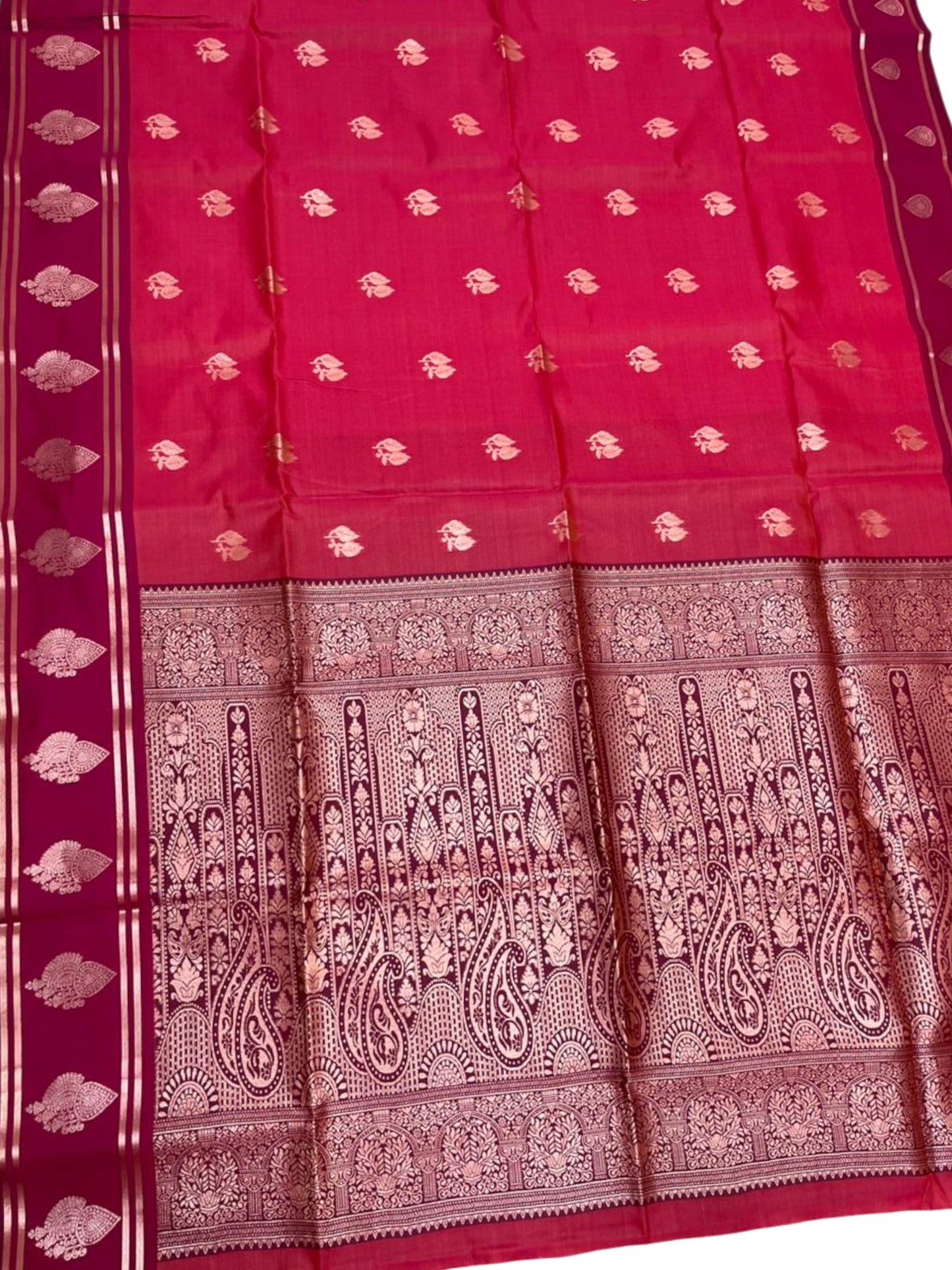 Southloom Semi Soft Silk Saree with Butta Works Across Body And Borders Red & Magenta And Red