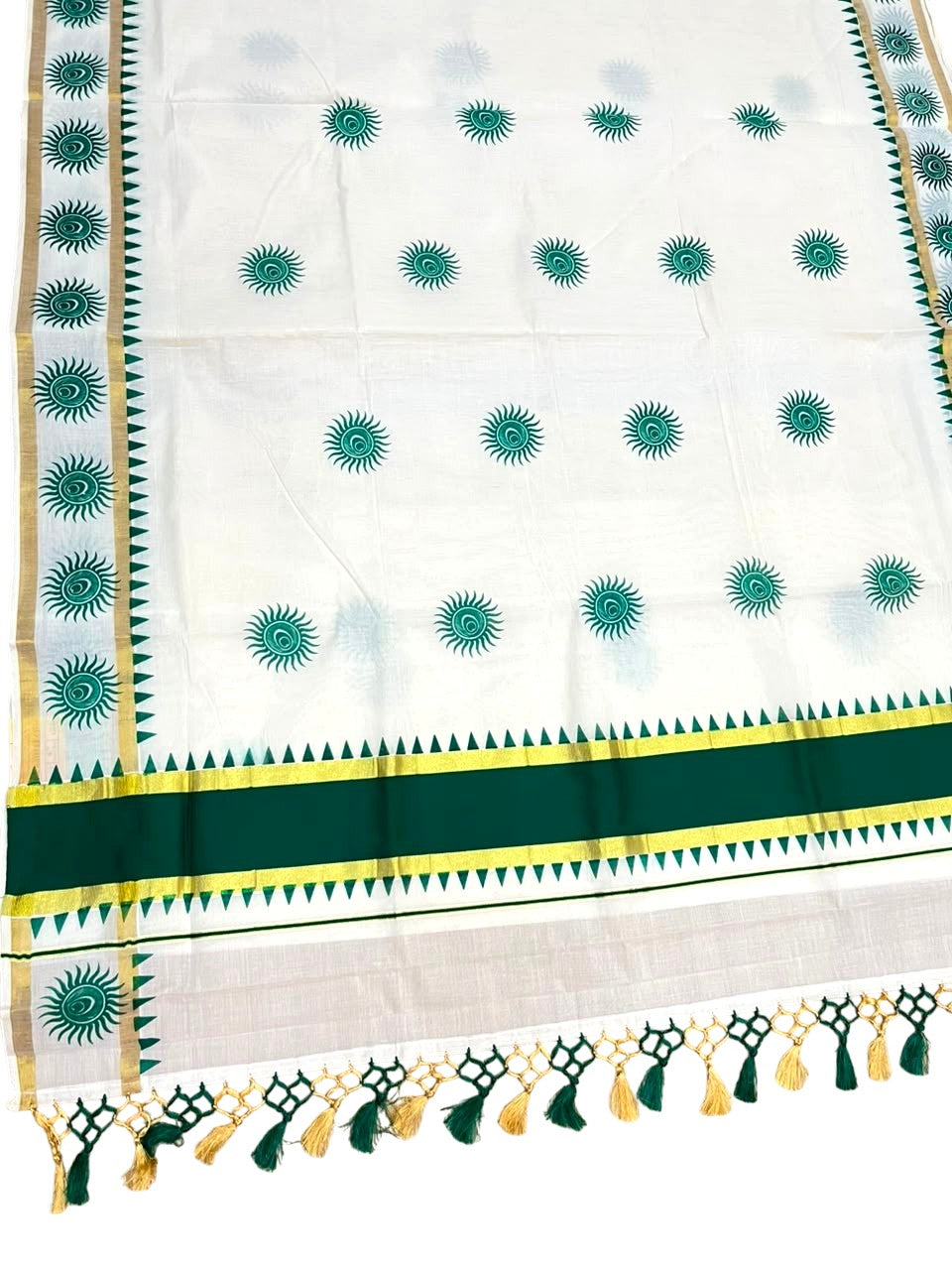 Southloom Cotton Kerala Kasavu Saree with Digital Print On Body With Temple Borders With Tussles In Green SL519