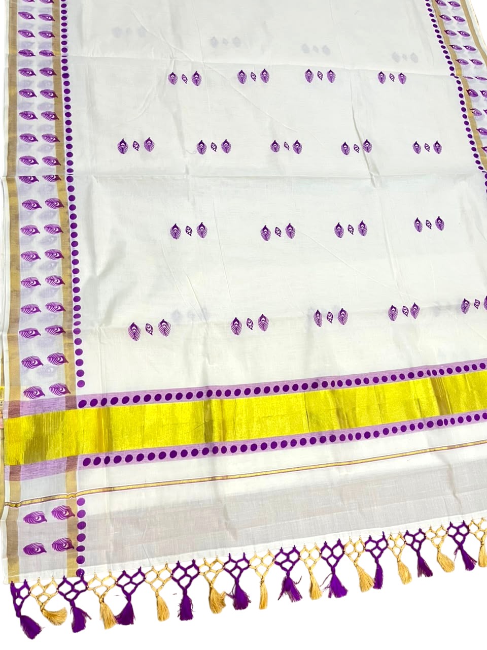 Southloom Cotton Kerala Kasavu Saree with Digital Print On Body With Temple Borders With Tussles In Magenta SL519