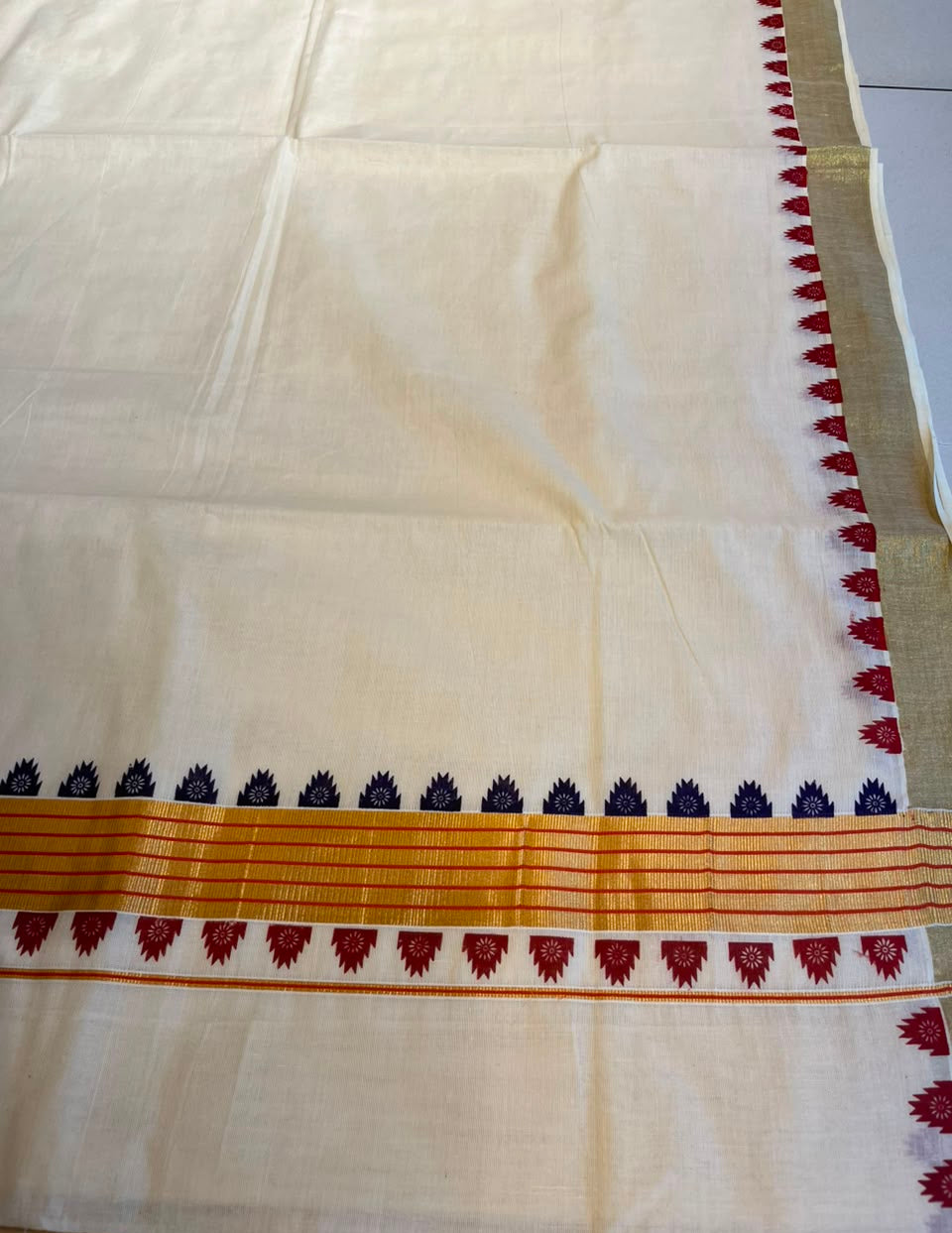 Kerala Cotton Temple Border With Golden Kasavu  Saree SL531