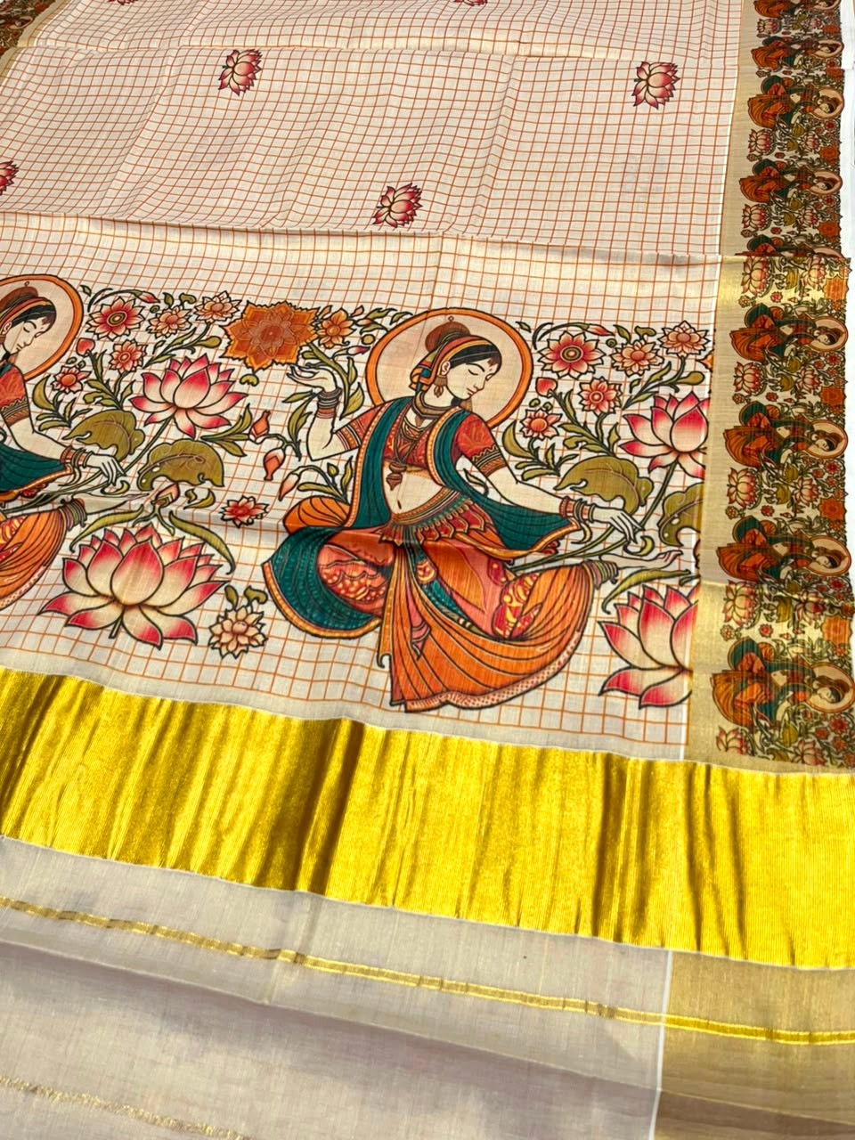 Southloom Tissue Kerala Kasavu Check Saree with Lotus Design on Body