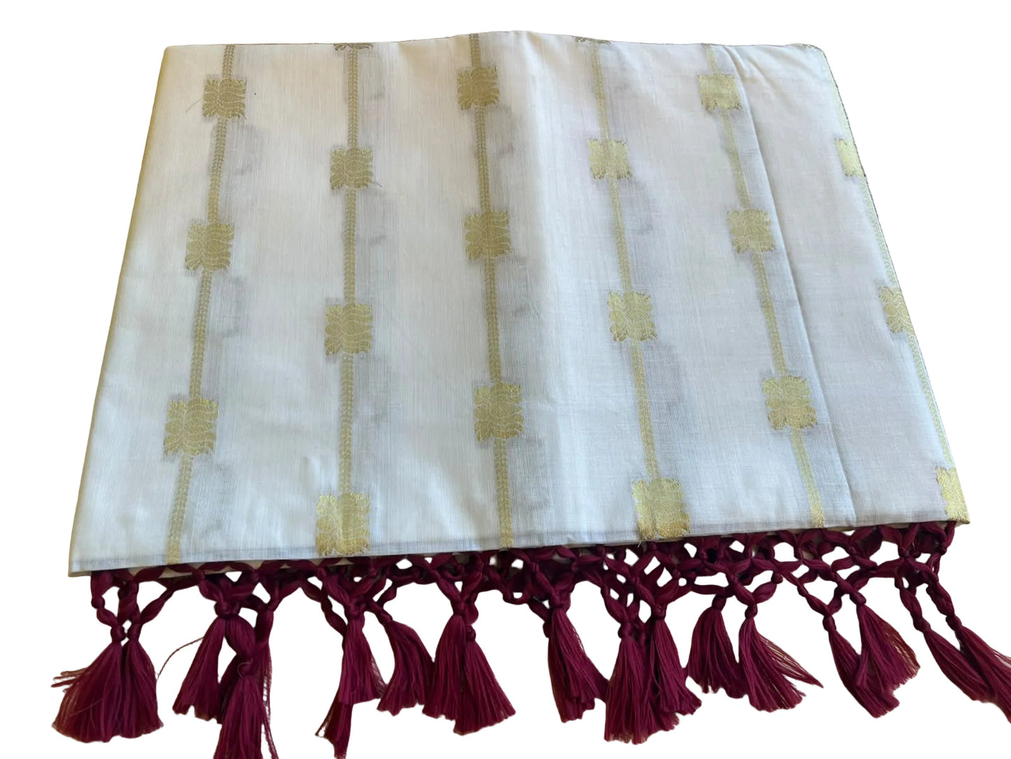 Southloom Kerala Cotton Lotus Design Saree With Maroon Tassels SL532