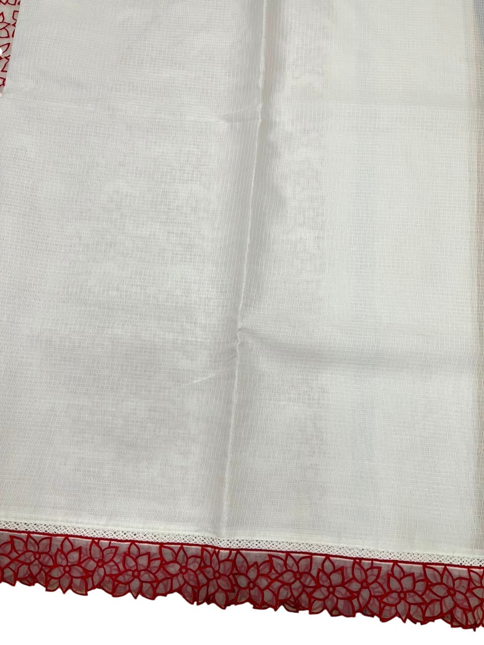 Southloom Net Kotta Saree with Plain Body and Floral Cut Work on Borders in Red