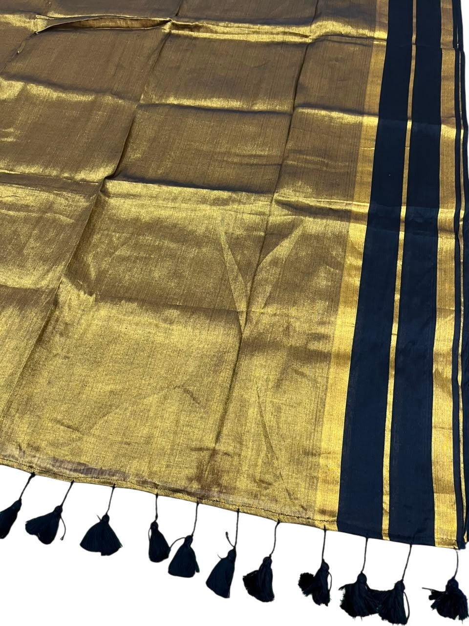 Southloom Tissue Mul Cotton 120 x 120 Soft Fabric Saree SL215