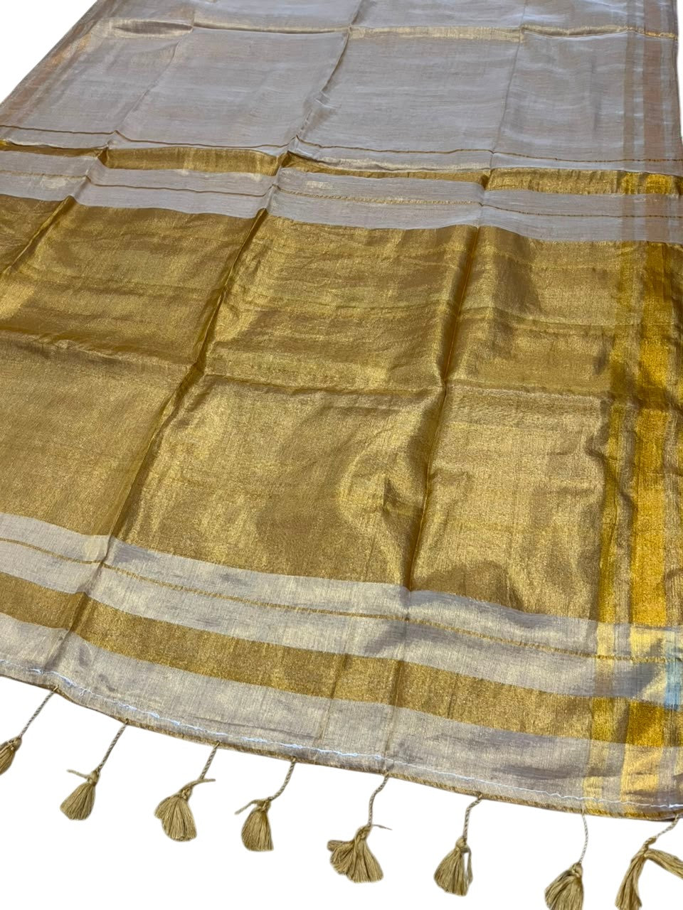 Southloom Tissue Mul Cotton 120 x 120 Soft Fabric Saree SL215