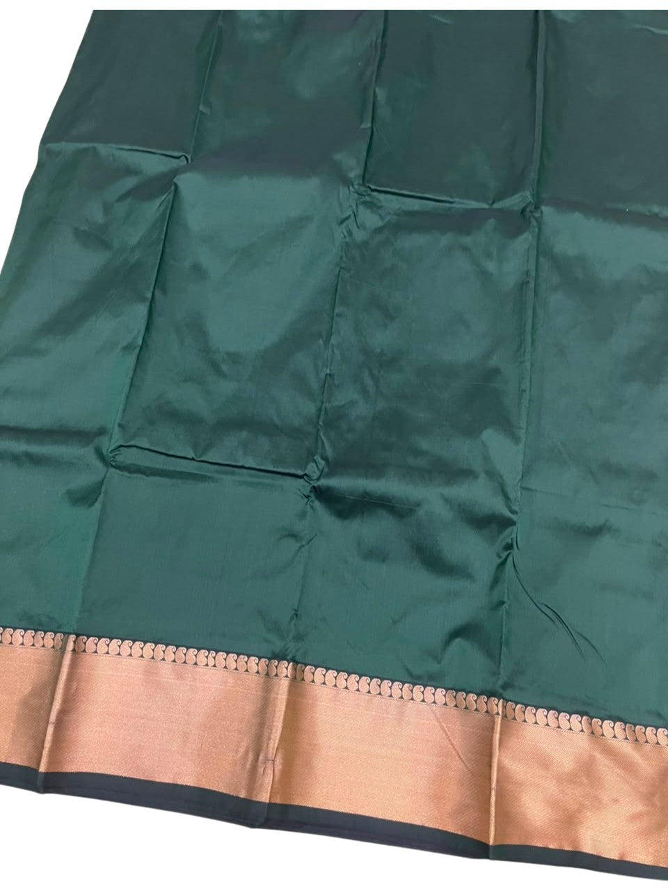 Southloom Silk Saree with Plain Body And Paisley Border in Green SL552