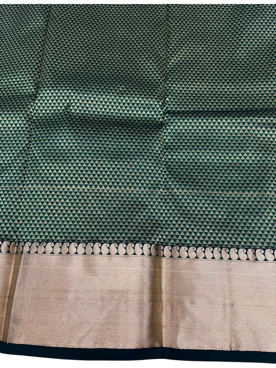 Southloom Silk Saree with Plain Body And Paisley Border in Green SL552