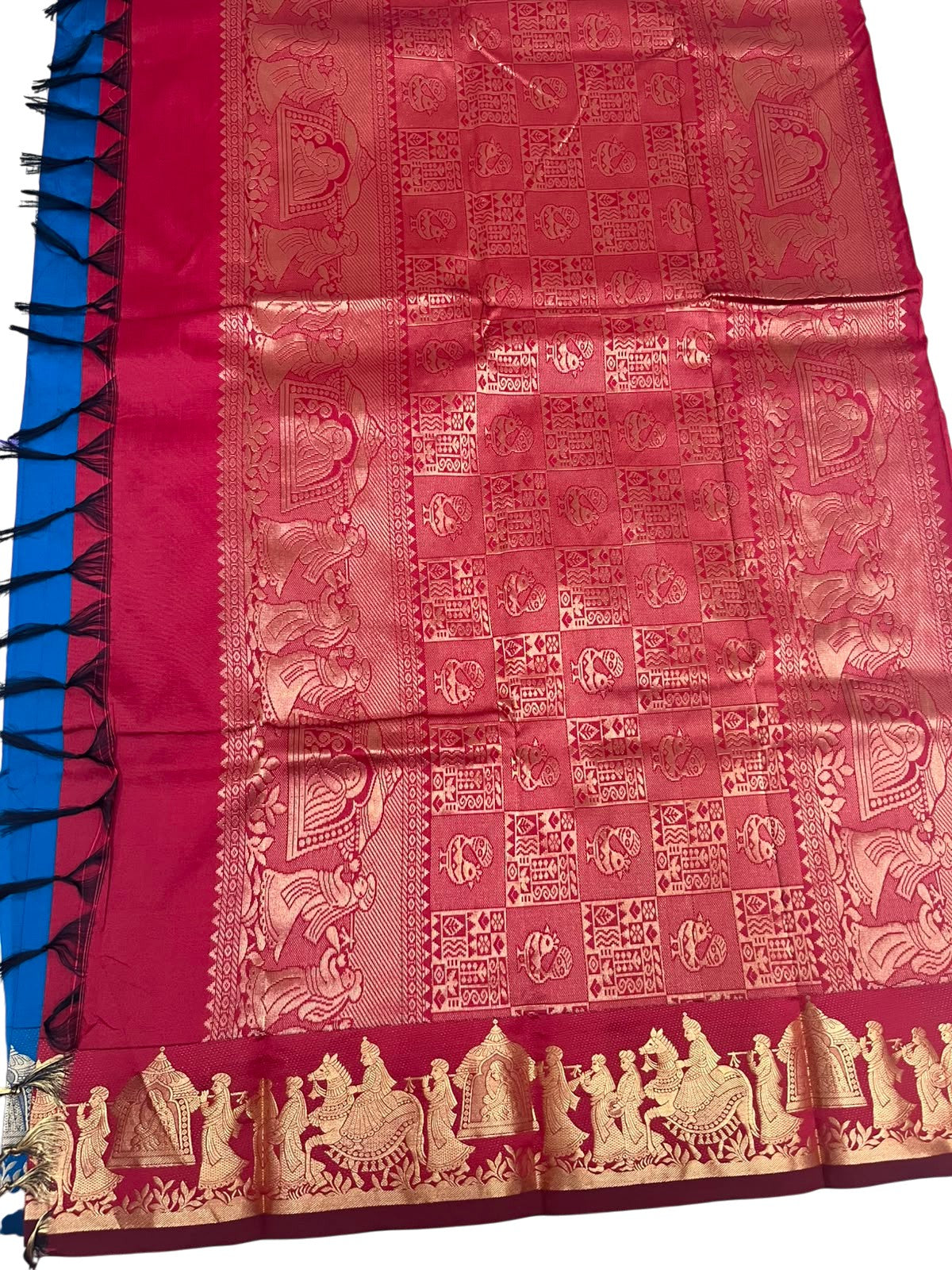 Southloom Silk Saree with Golden Zari Elephant Design On Body And Border in Blue SL553