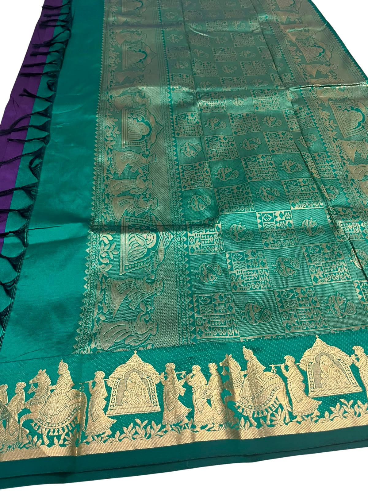 Southloom Silk Saree with Golden Zari Elephant Design On Body And Border SL553