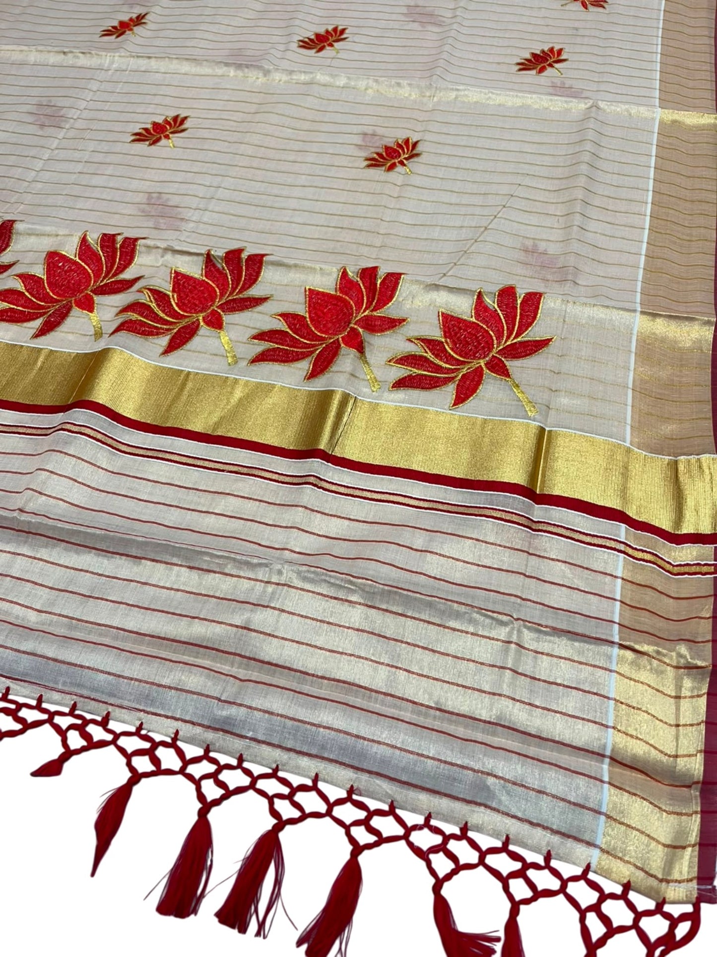 Southloom Kerala Tissue Kasavu Saree with Lotus Embroidery Works on Body in Red SL557