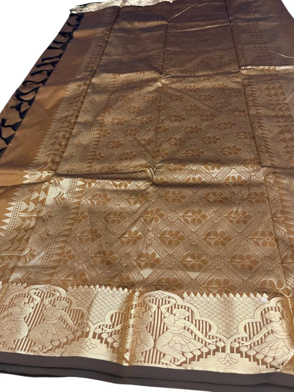 Southloom Silk Saree with Golden Zari Work On Body And Border In Olive Green SL554
