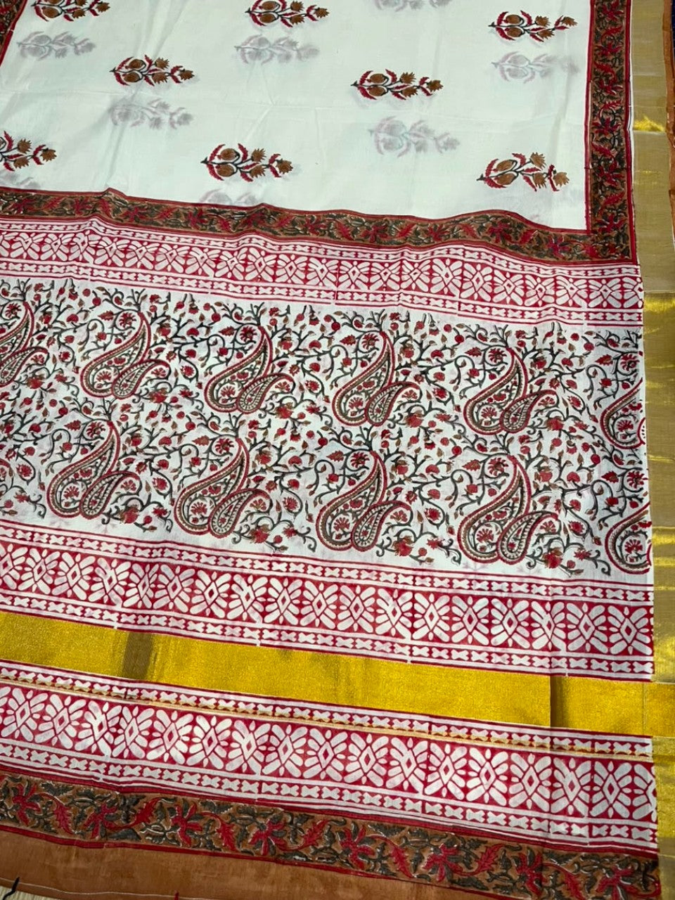 Southloom Cotton Kerala Kasavu Saree with Jaipur Block Printed on Body And Borders in Red SL561