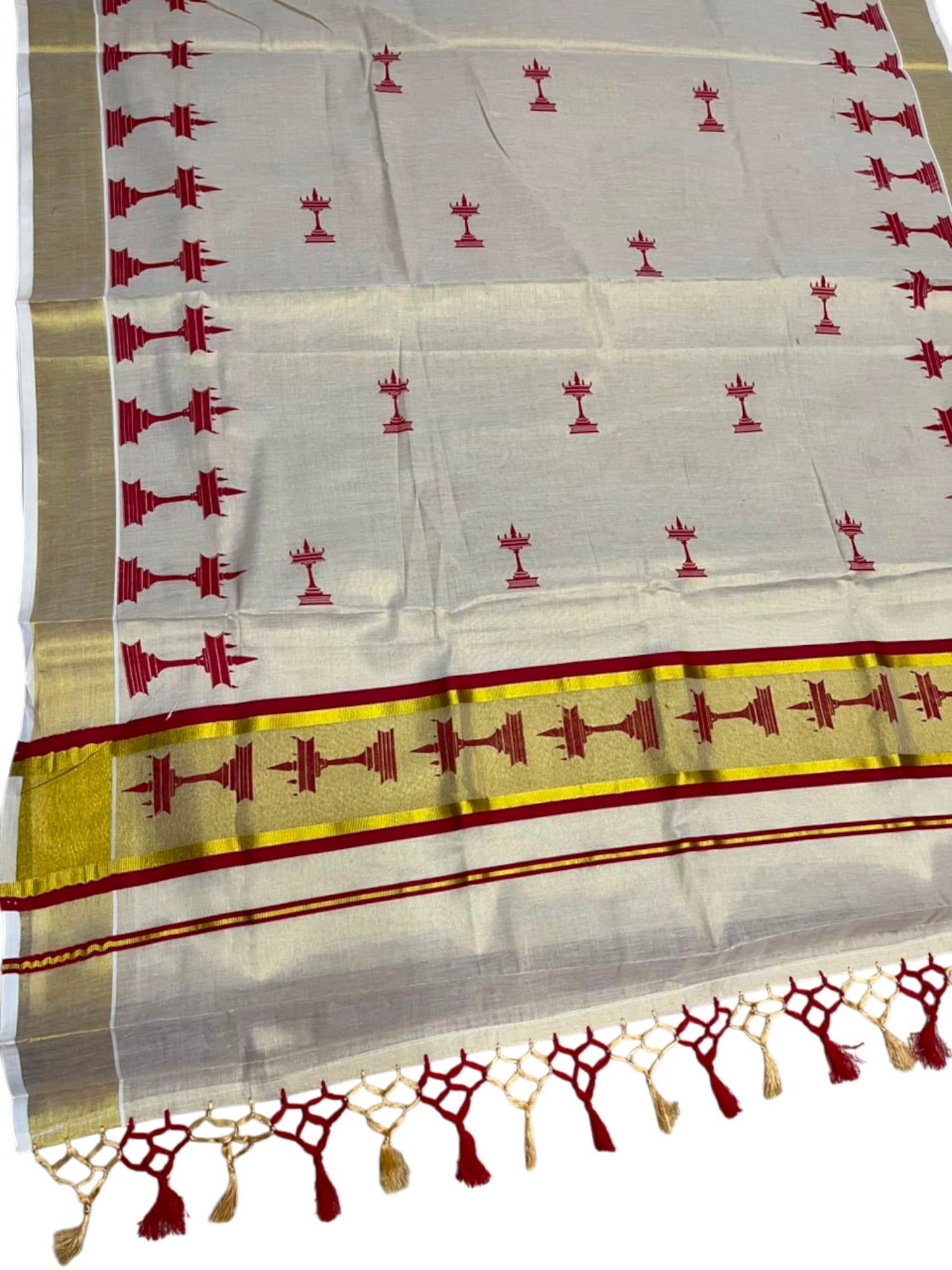 Southloom Kerala Tissue Saree with Nilavilakku Digital Print Design in Red SL568