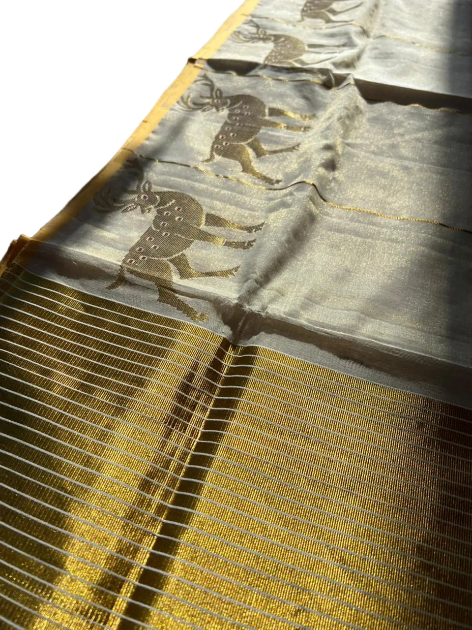Southloom Premium Balaramapuram Handloom Tissue Saree With Deer Design SL575