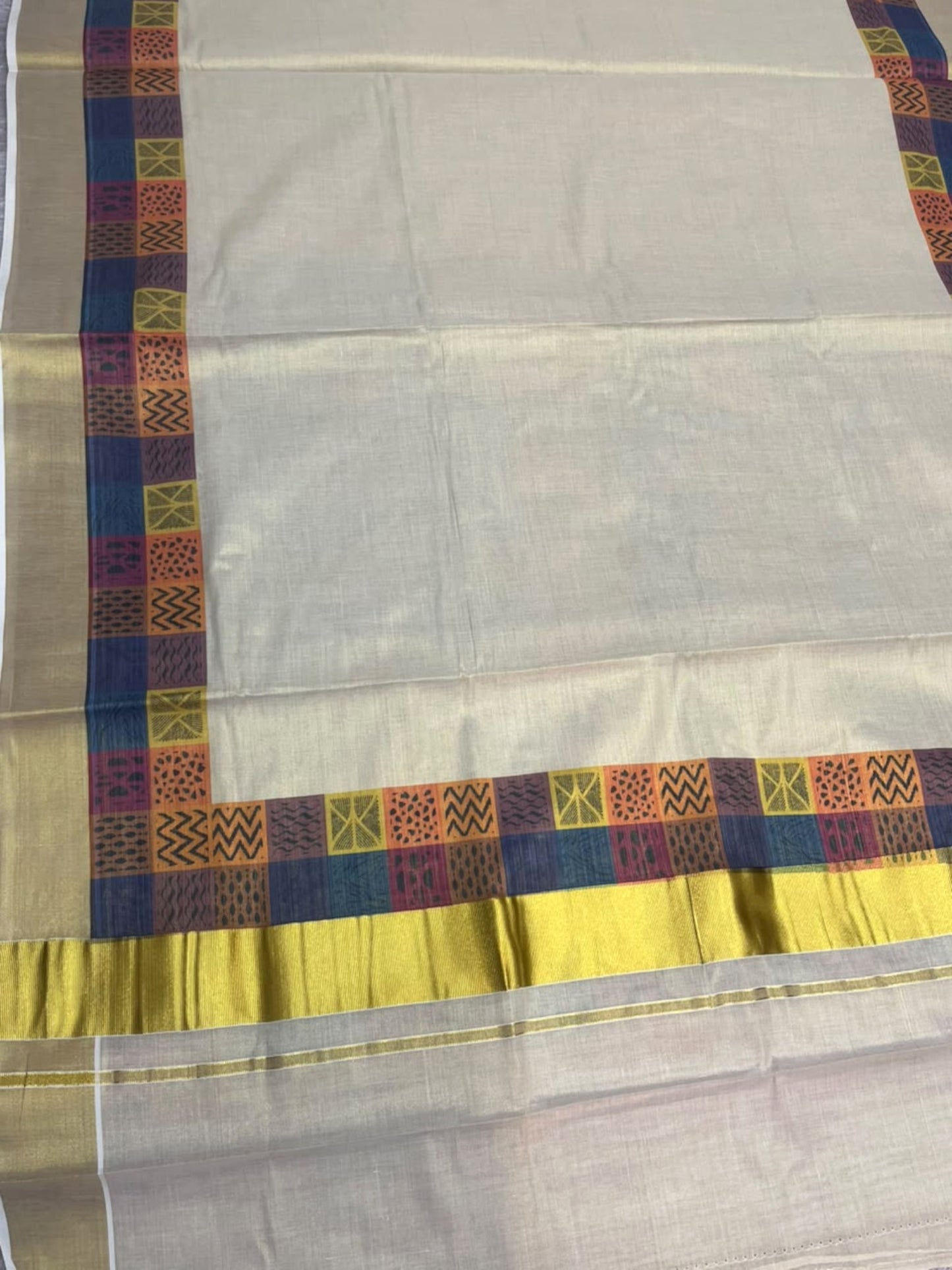 Southloom Kerala Tissue Kasavu Saree in Madras Check Design SL600