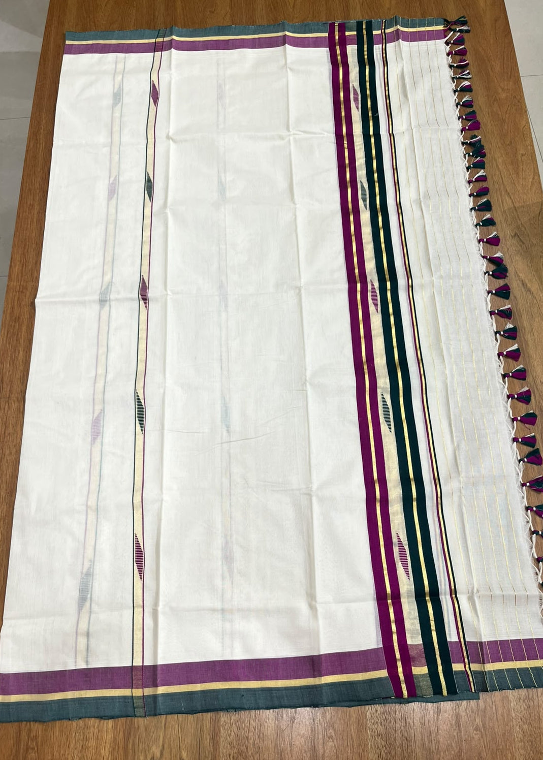 Southloom Premium Handloom Cotton Setmundu SL615