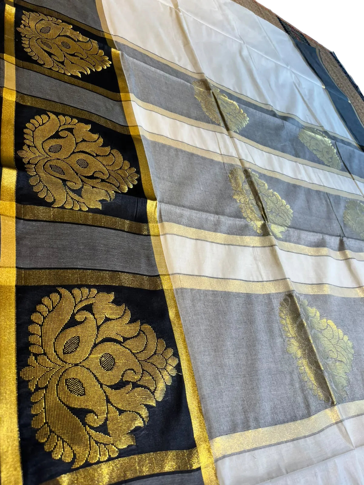 Southloom Kerala Cotton Saree with Black Borders SL620