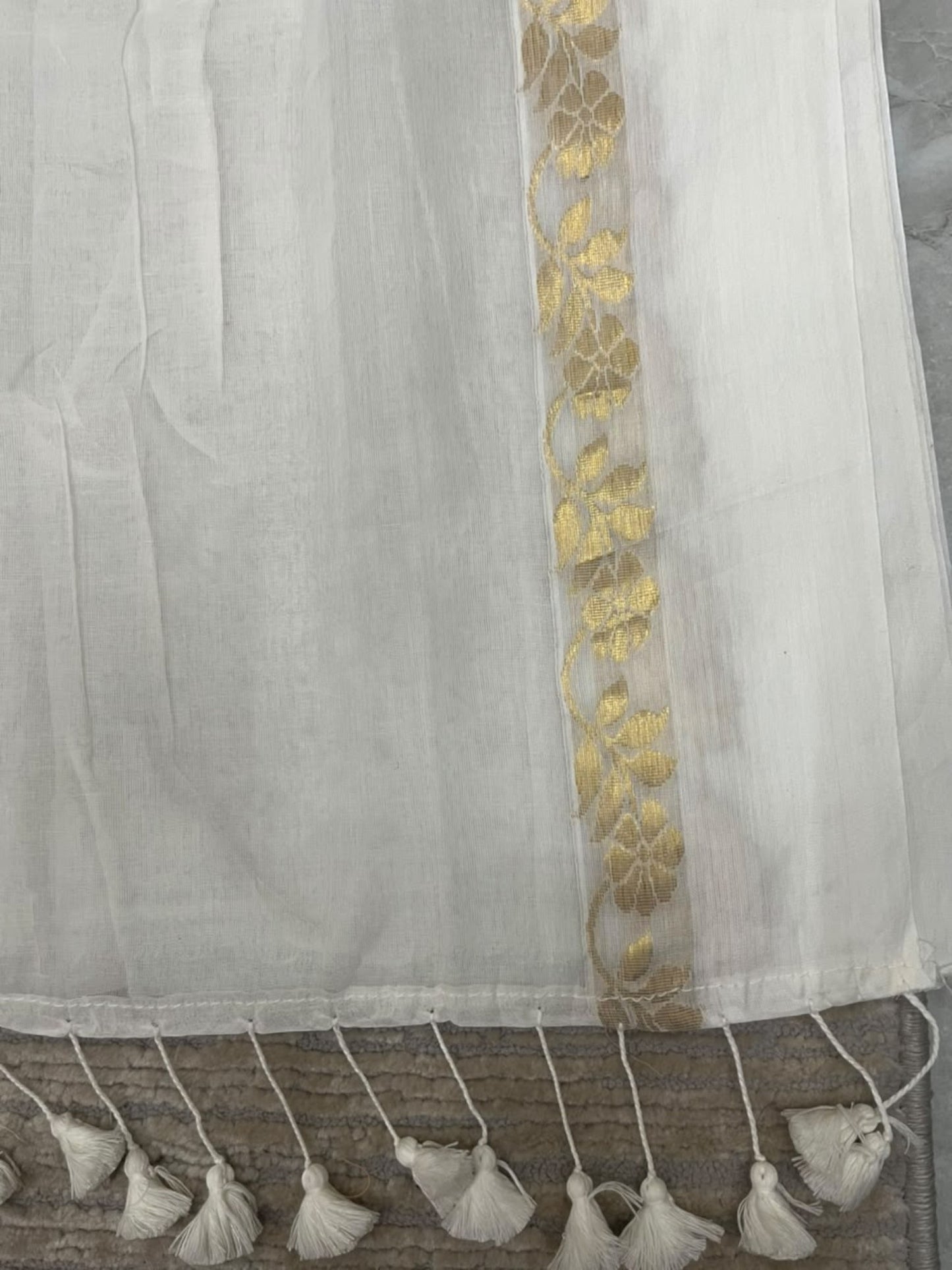 Southloom Mul Cotton 120 x 120 Soft Fabric Saree with Golden Floral in Border SL215