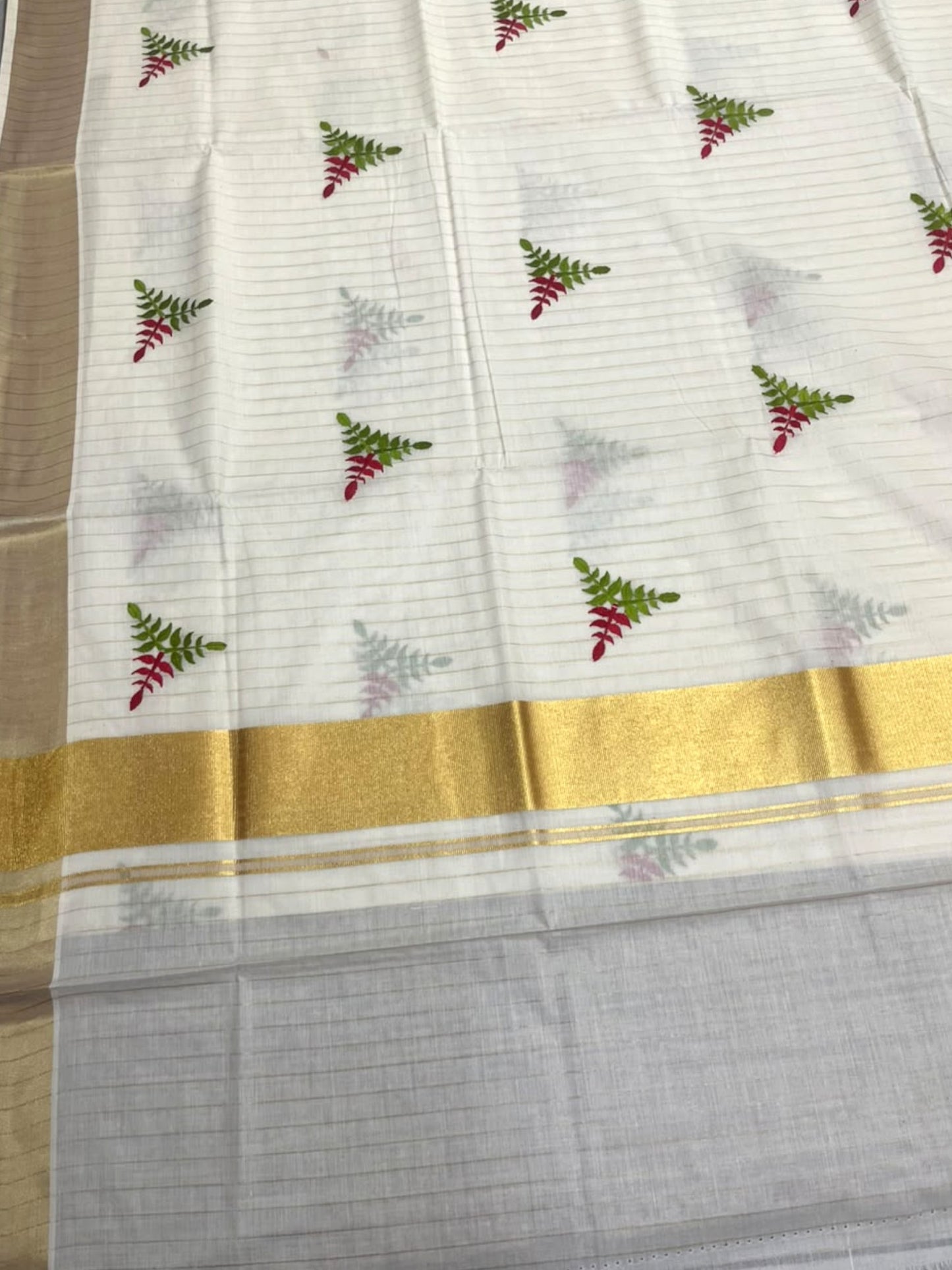 Southloom Kerala Cotton Kasavu Stripes Saree with Floral Embroidery Design in Red and Green