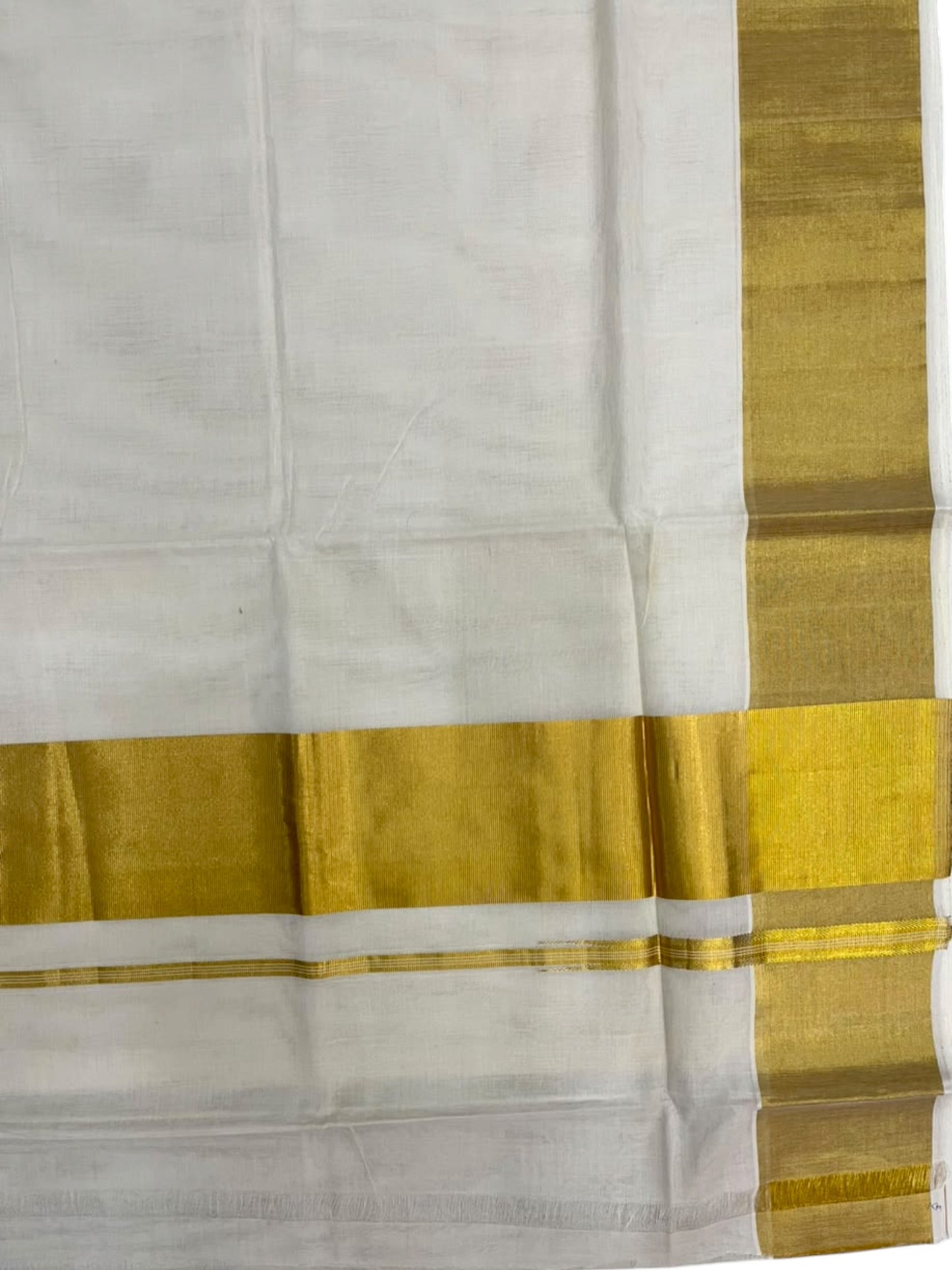 Southloom Super Premium Balaramapuram Handloom Cotton Saree In 4 Inch with Gold Kasavu and Gold Border