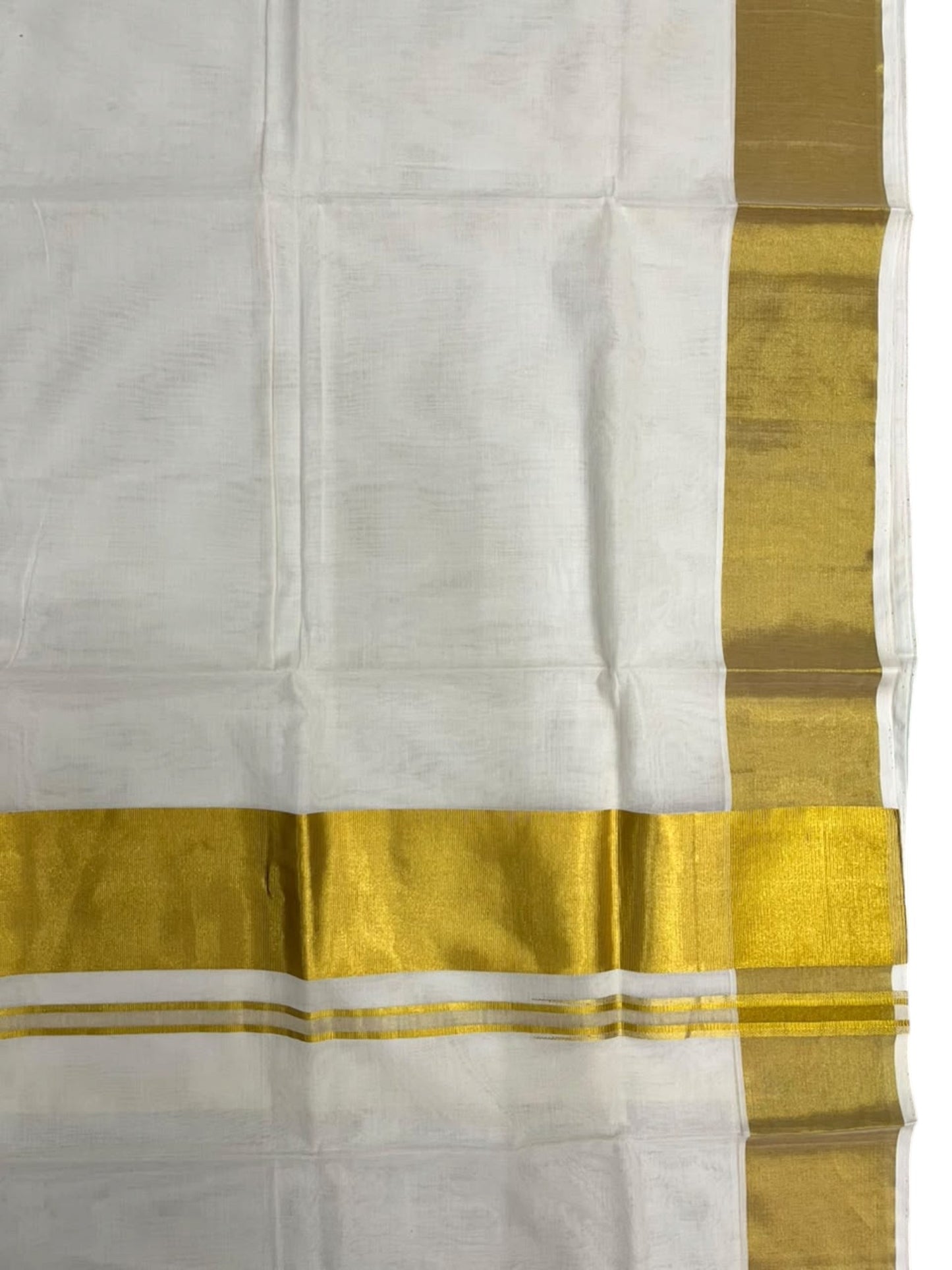 Southloom Super Premium Balaramapuram Handloom Cotton Saree In 4 Inch with Gold Kasavu and Gold Border