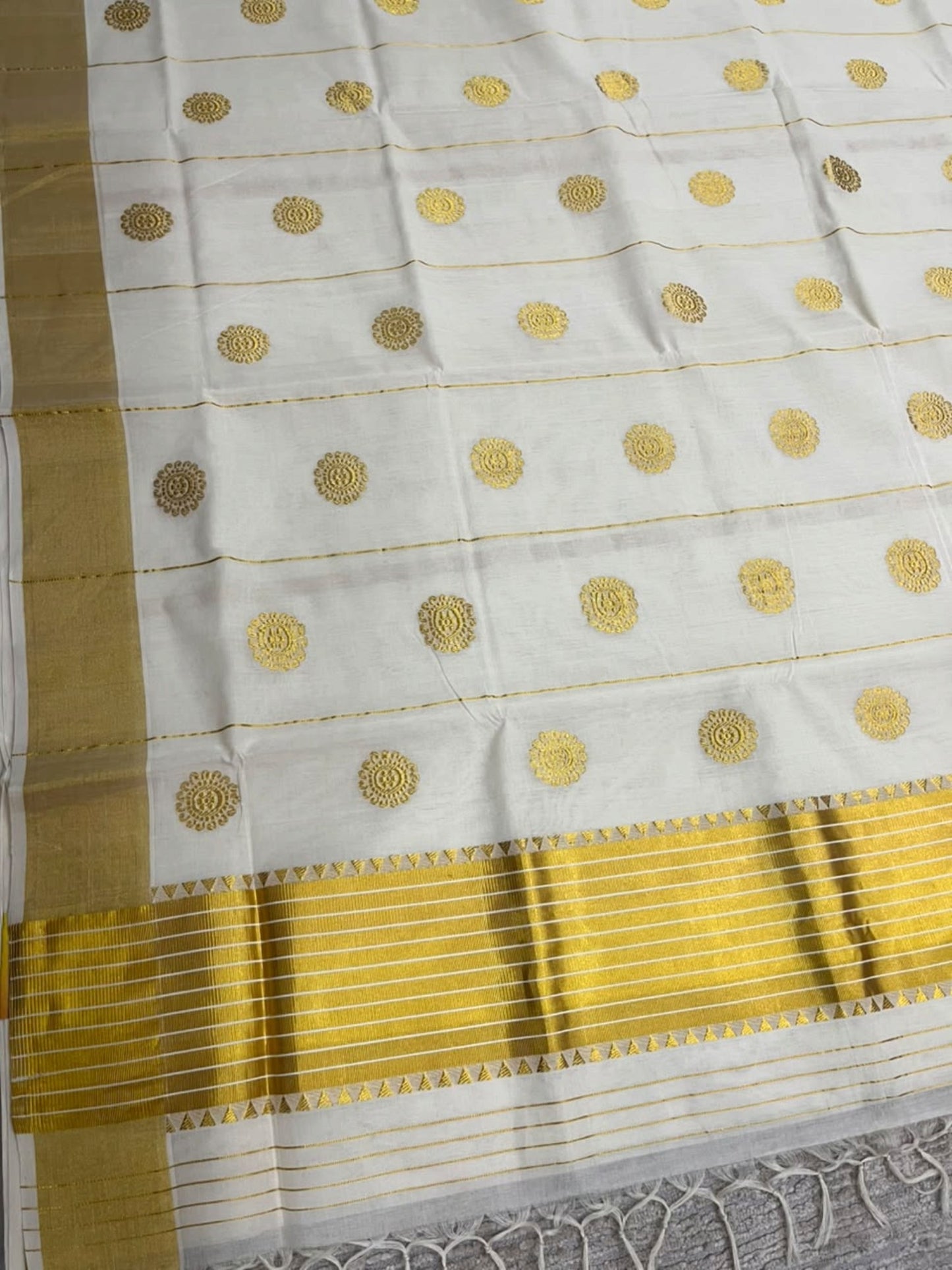 Southloom Super Premium Balaramapuram Handloom Cotton Saree With Golden Butta Works on Body And Borders