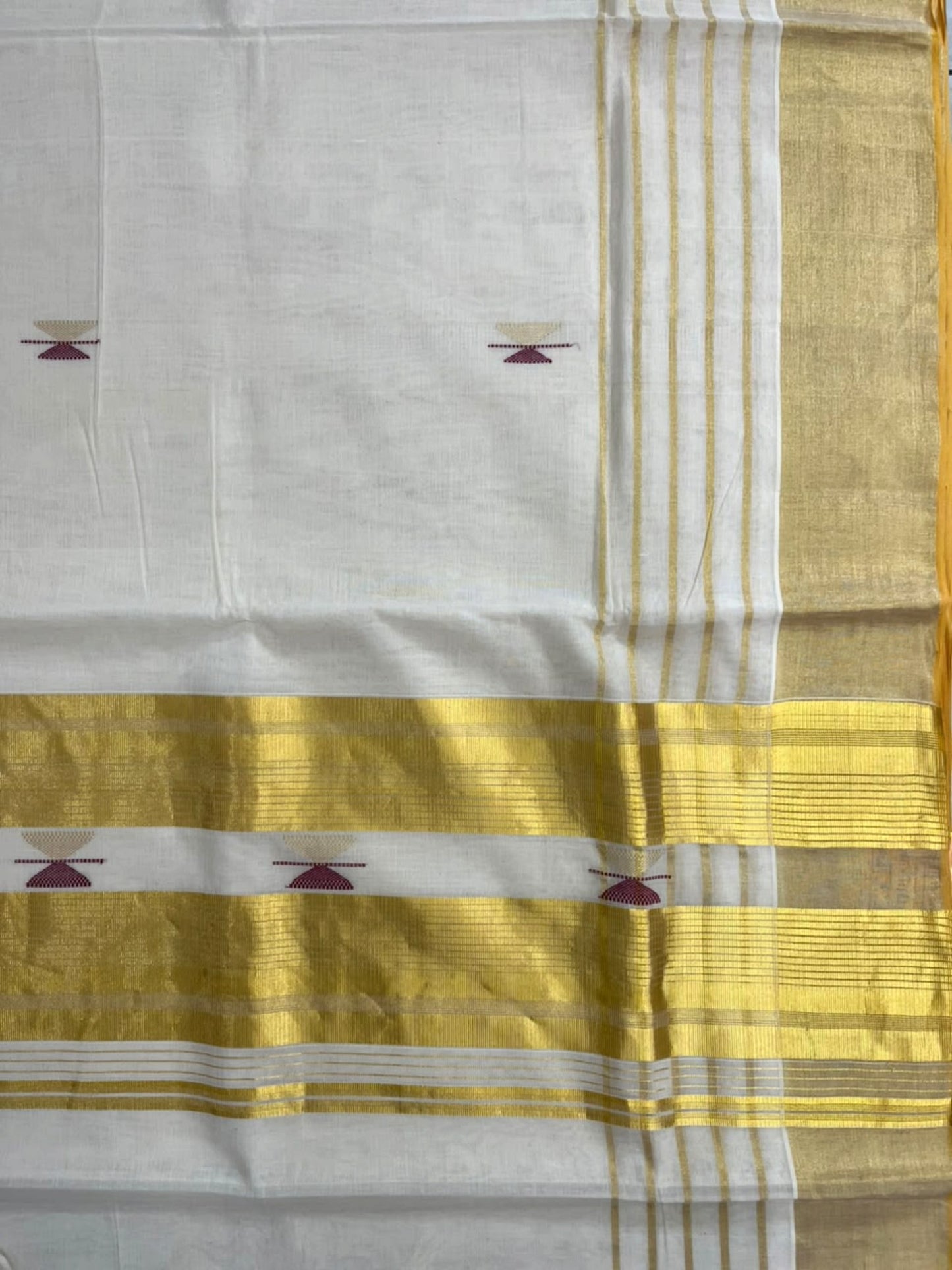 Southloom Super Premium Balaramapuram Handloom Cotton Saree With Gold And Maroon Zari Works on Body And Borders