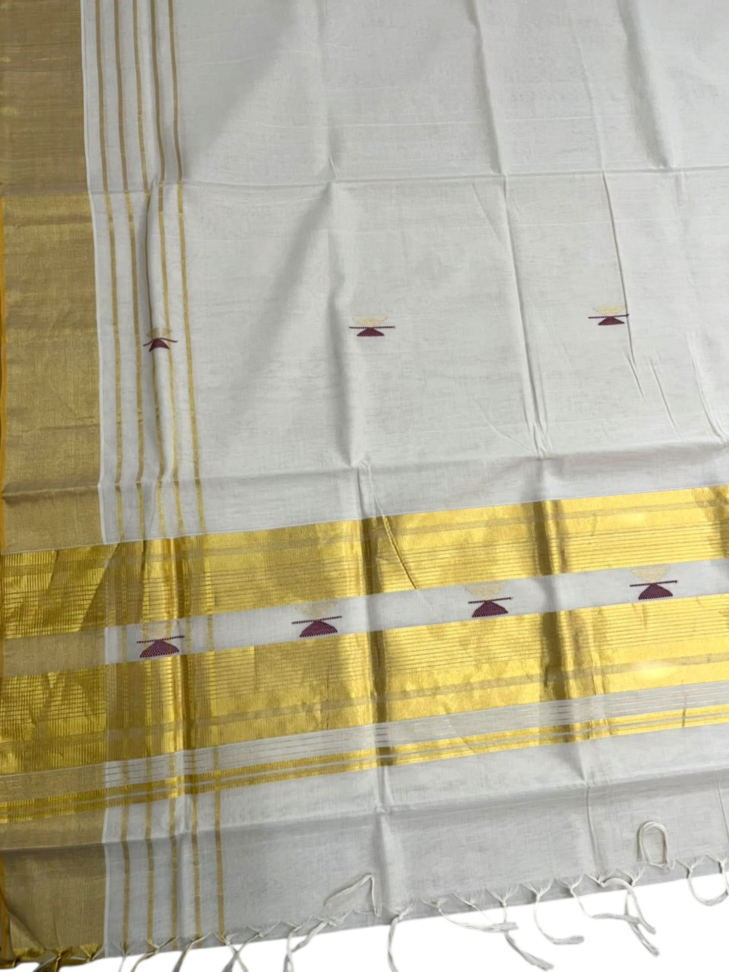 Southloom Super Premium Balaramapuram Handloom Cotton Saree With Gold And Maroon Zari Works on Body And Borders