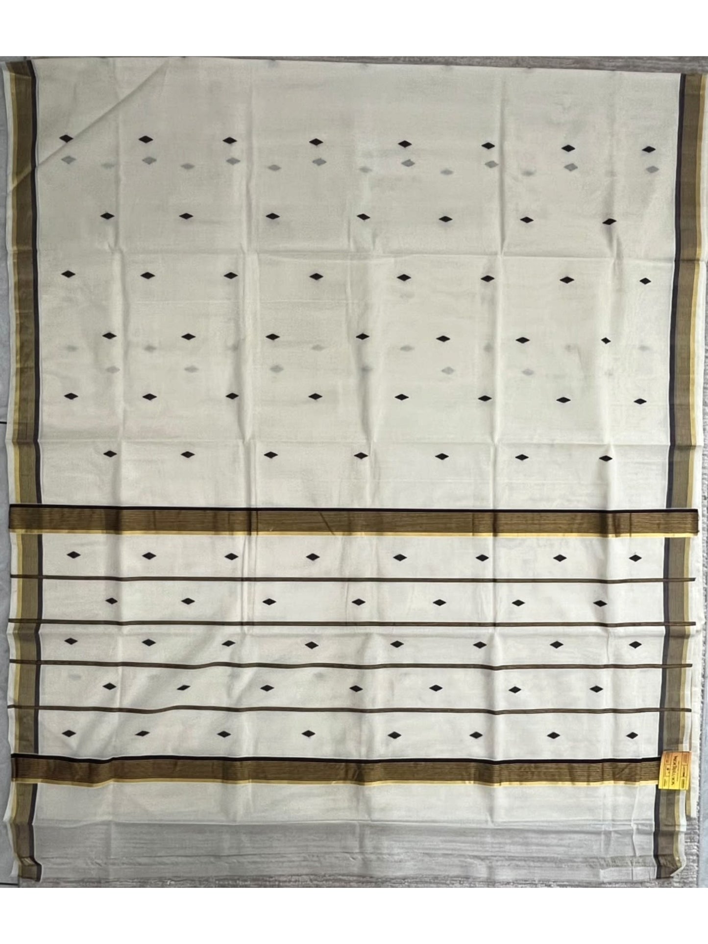 Southloom Super Premium Balaramapuram Handloom Cotton Saree with Brown Butta Work on Body on Border