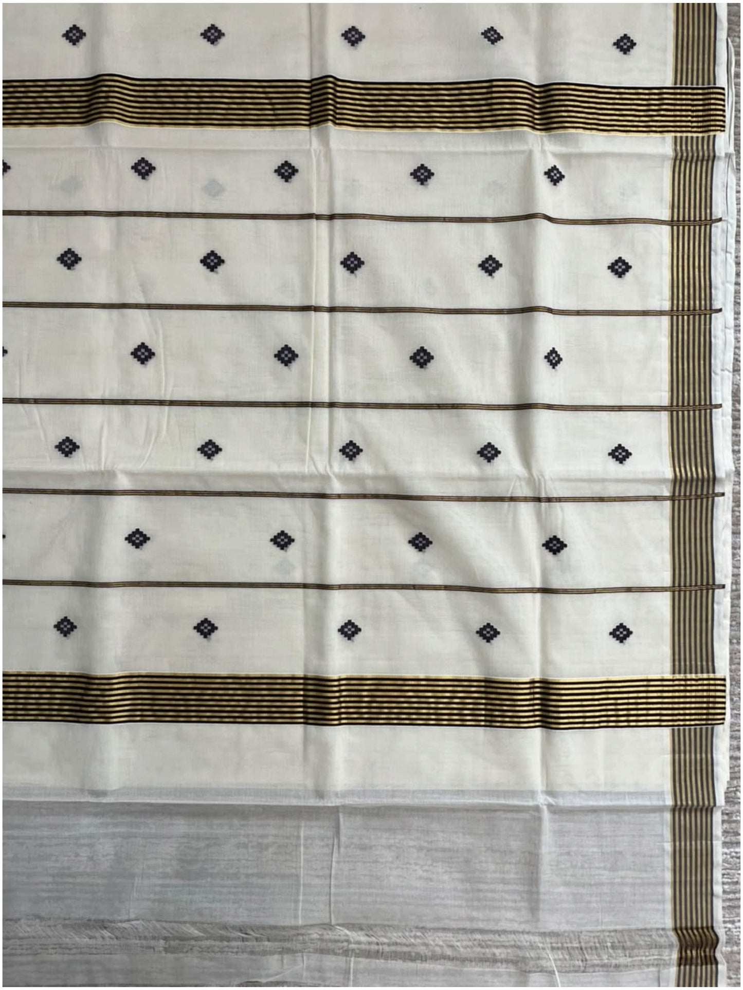 Southloom Super Premium Balaramapuram Handloom Cotton Saree with Brown Butta Work on Body on Border