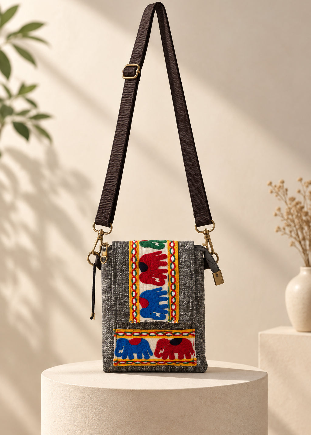 Southloom Sling Bag SLPOUCH