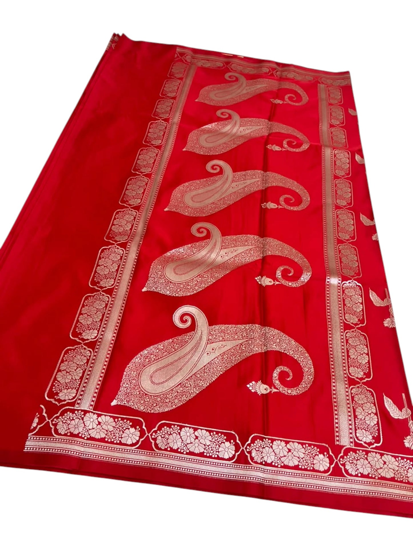 Southloom Satin Banarasi Silk Saree with Woven Work on Body And Borders In Red