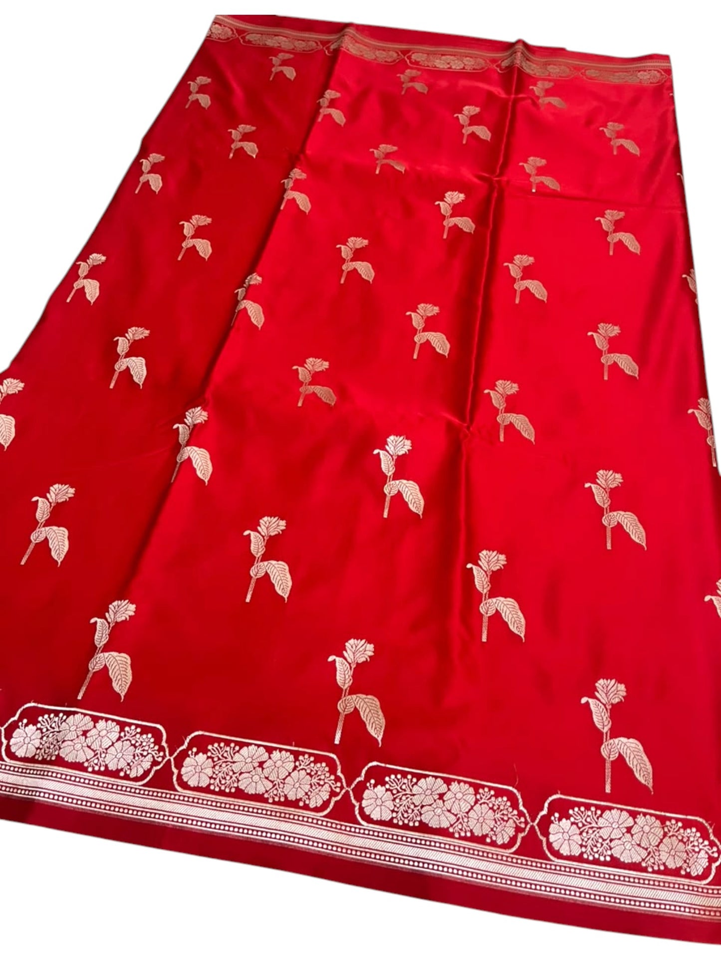 Southloom Satin Banarasi Silk Saree with Woven Work on Body And Borders In Red