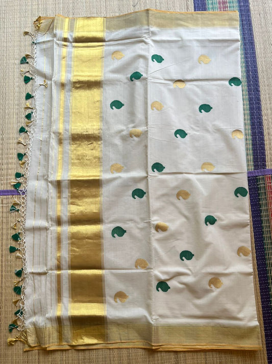 Kerala Handloom Kasavu Saree with Paisley/Manga Design SL306