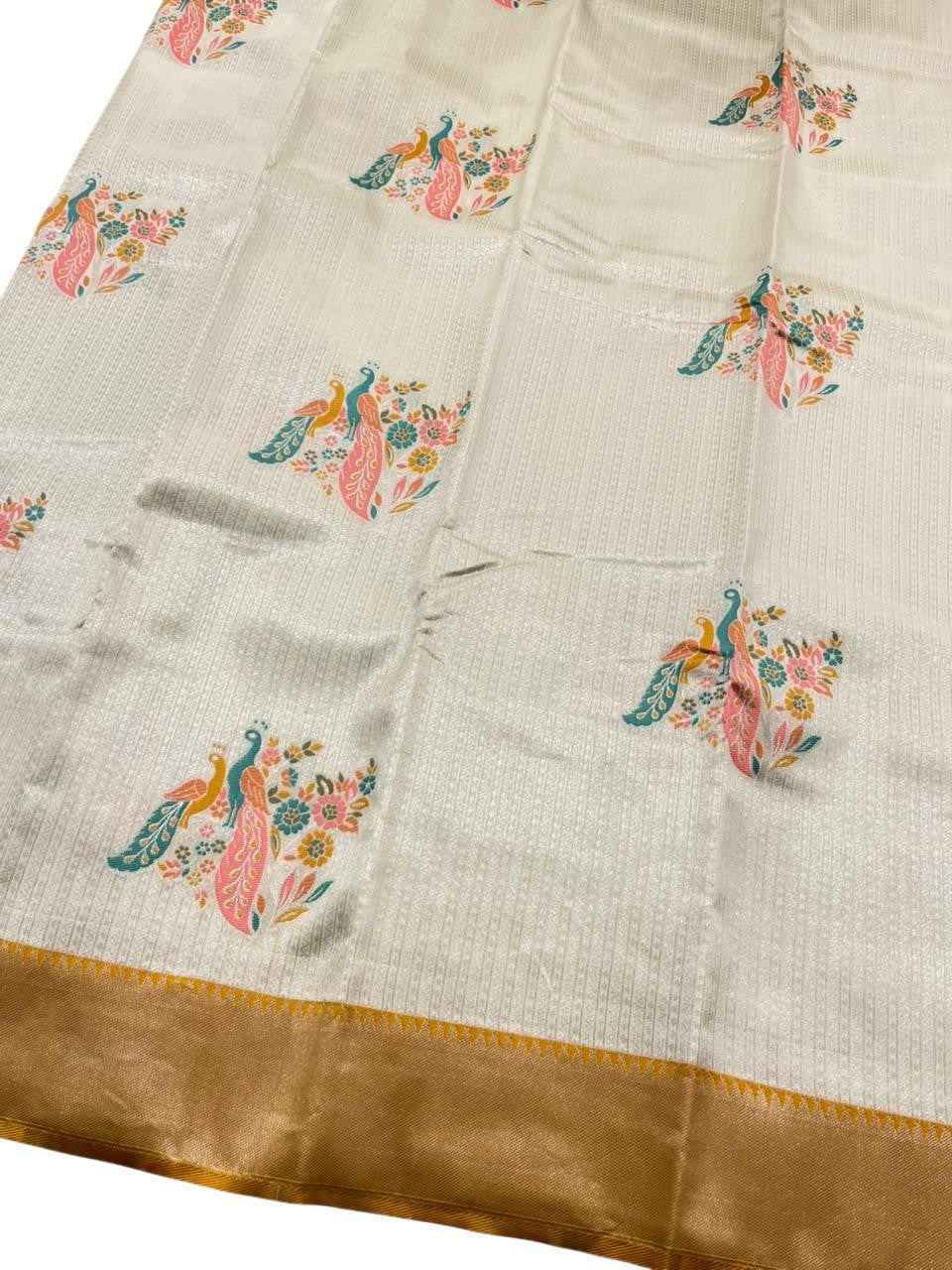 Southloom Kerala Tissue Silk With Butta Work On the Body